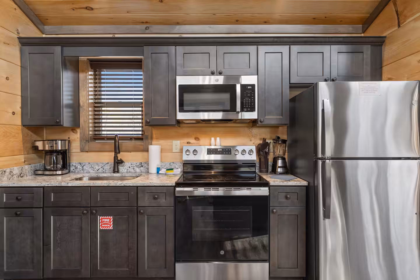 1 bedroom 1 bath cabin near Gatlinburg, TN