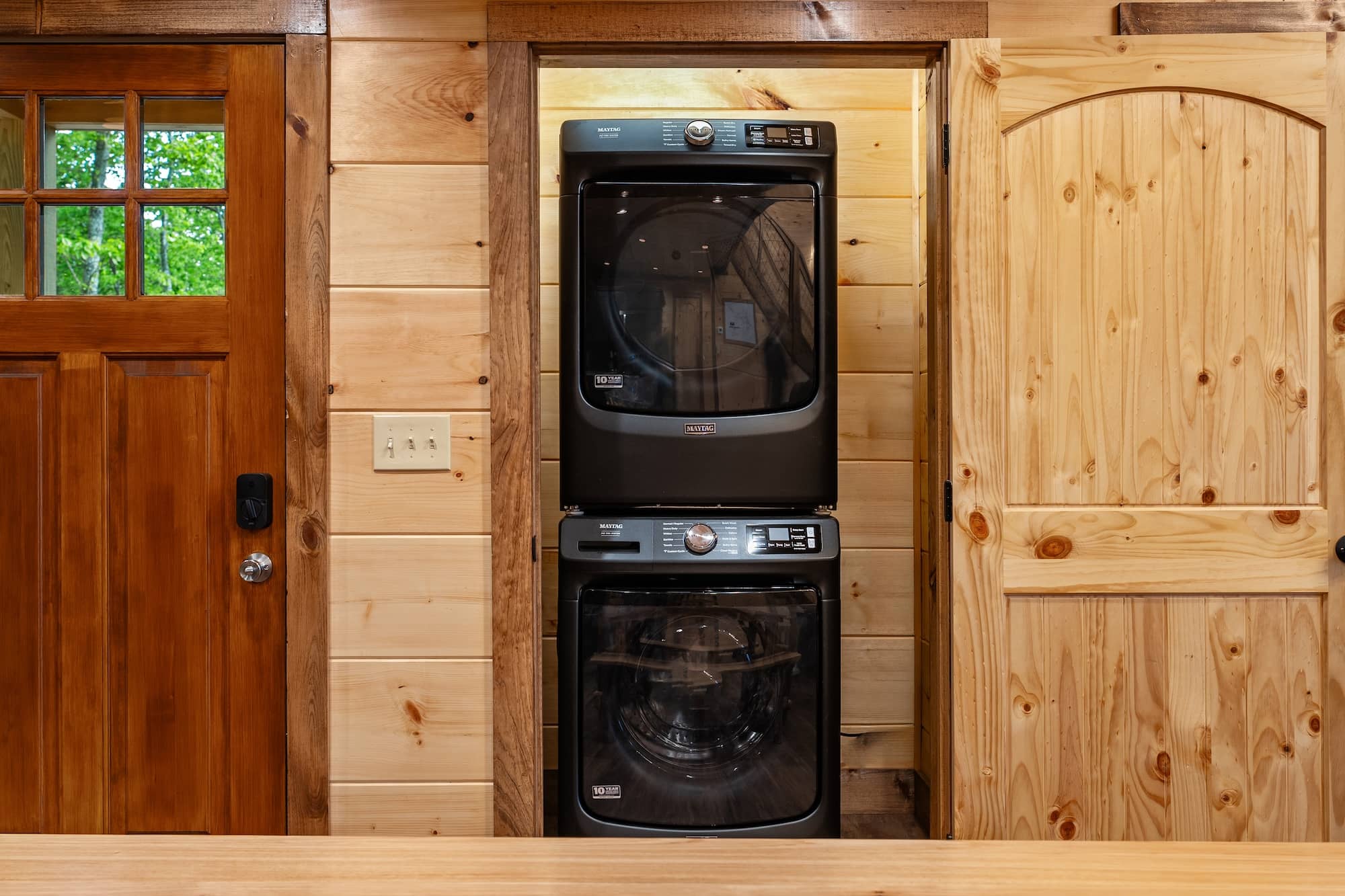 5 bedroom 5 bath cabin near Gatlinburg, TN