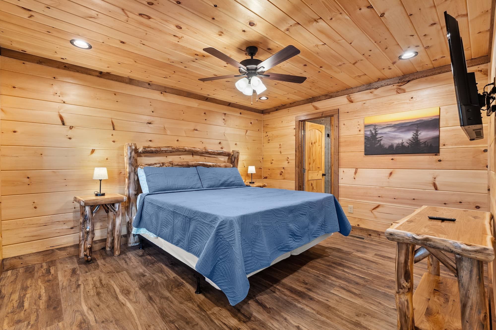 5 bedroom 5 bath cabin near Gatlinburg, TN