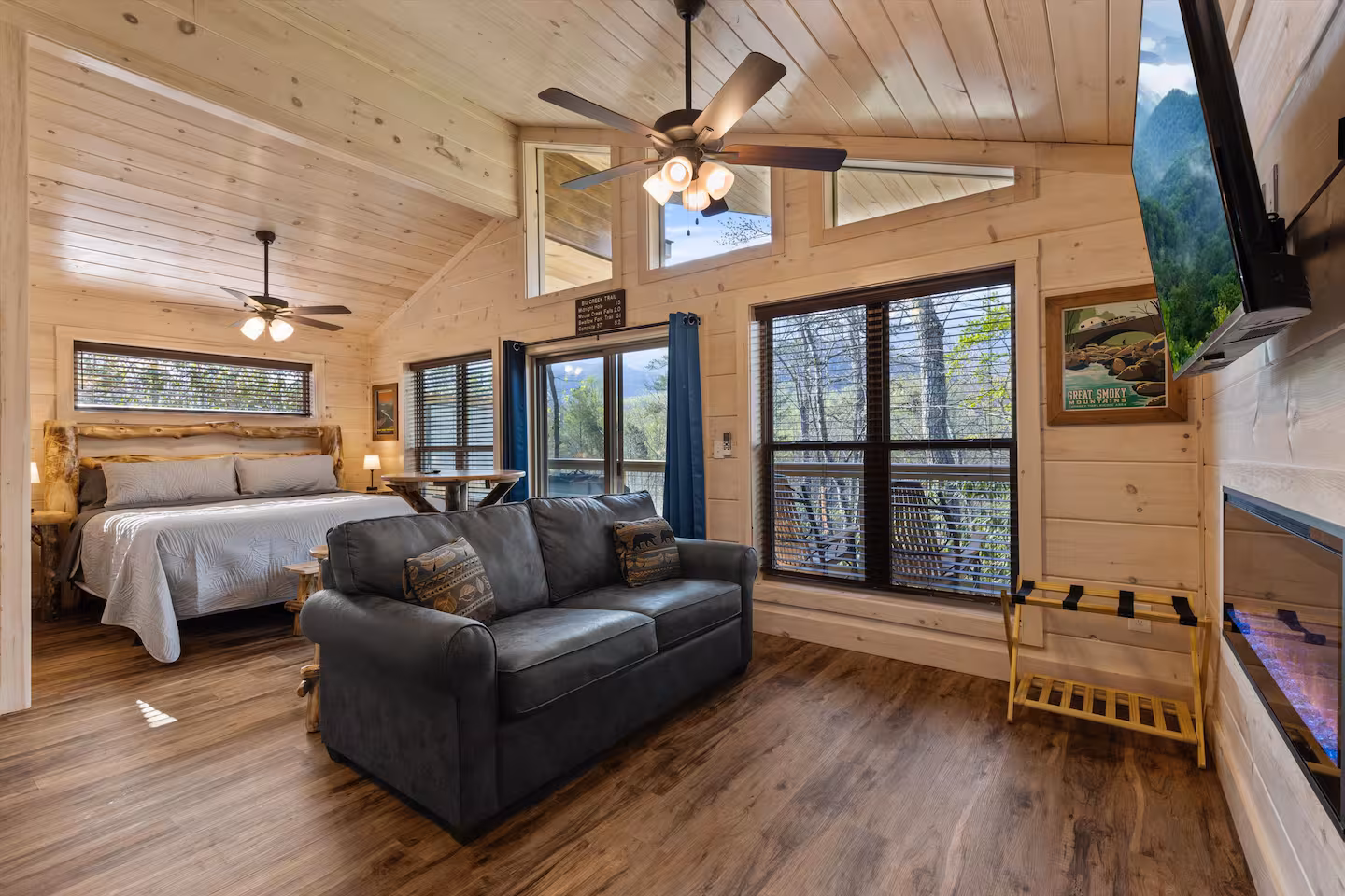 1 bedroom 1 bath cabin near Gatlinburg, TN