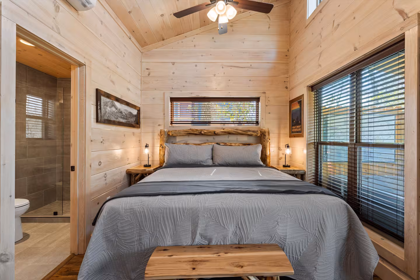 1 bedroom 1 bath cabin near Gatlinburg, TN