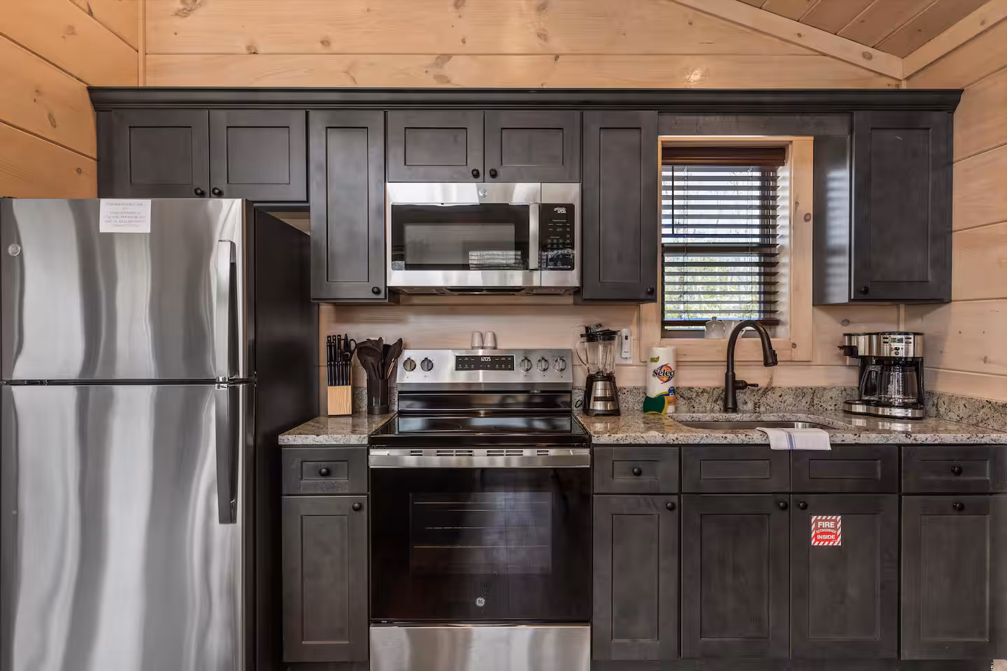 1 bedroom 1 bath cabin near Gatlinburg, TN