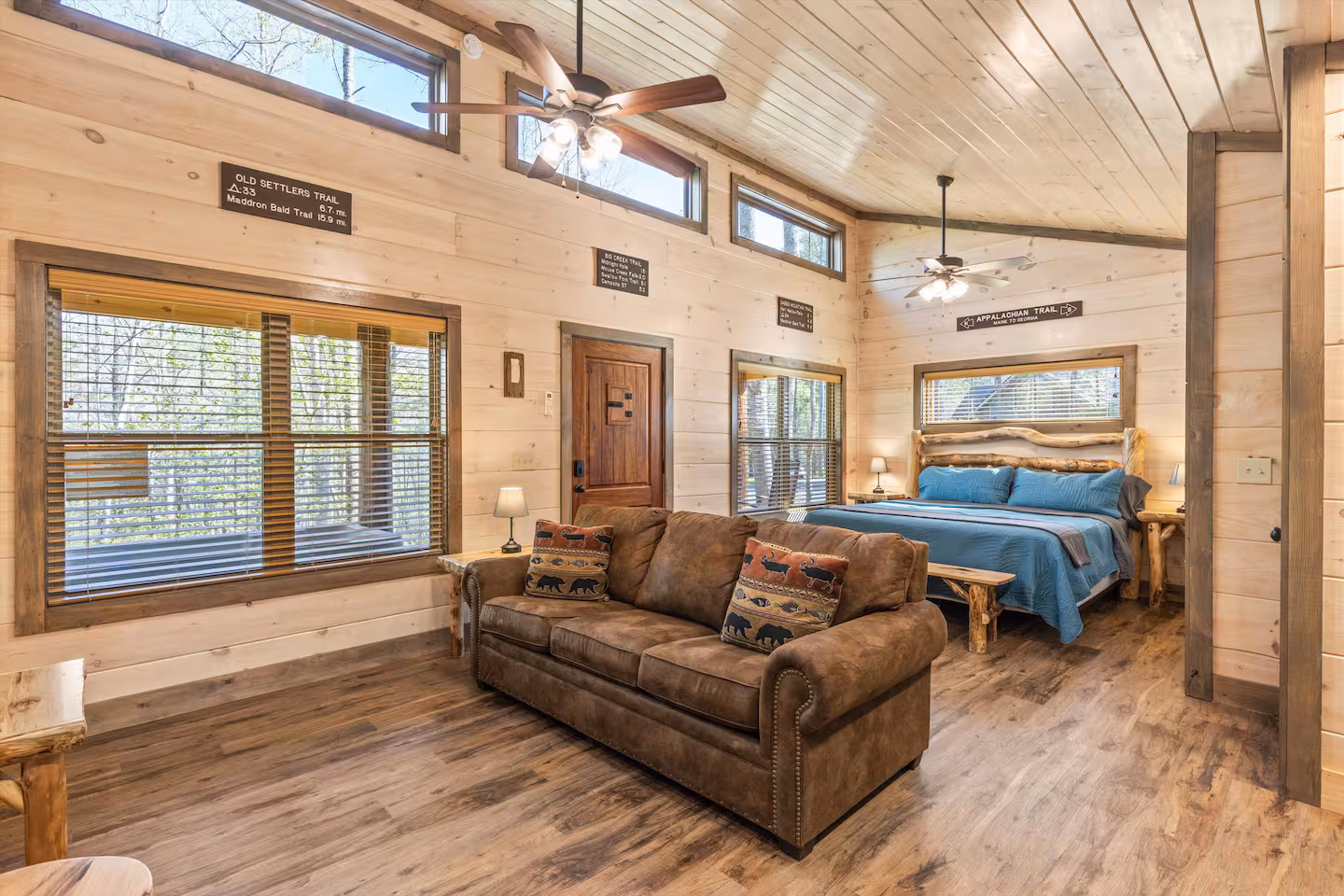 1 bedroom 1 bath cabin near Gatlinburg, TN