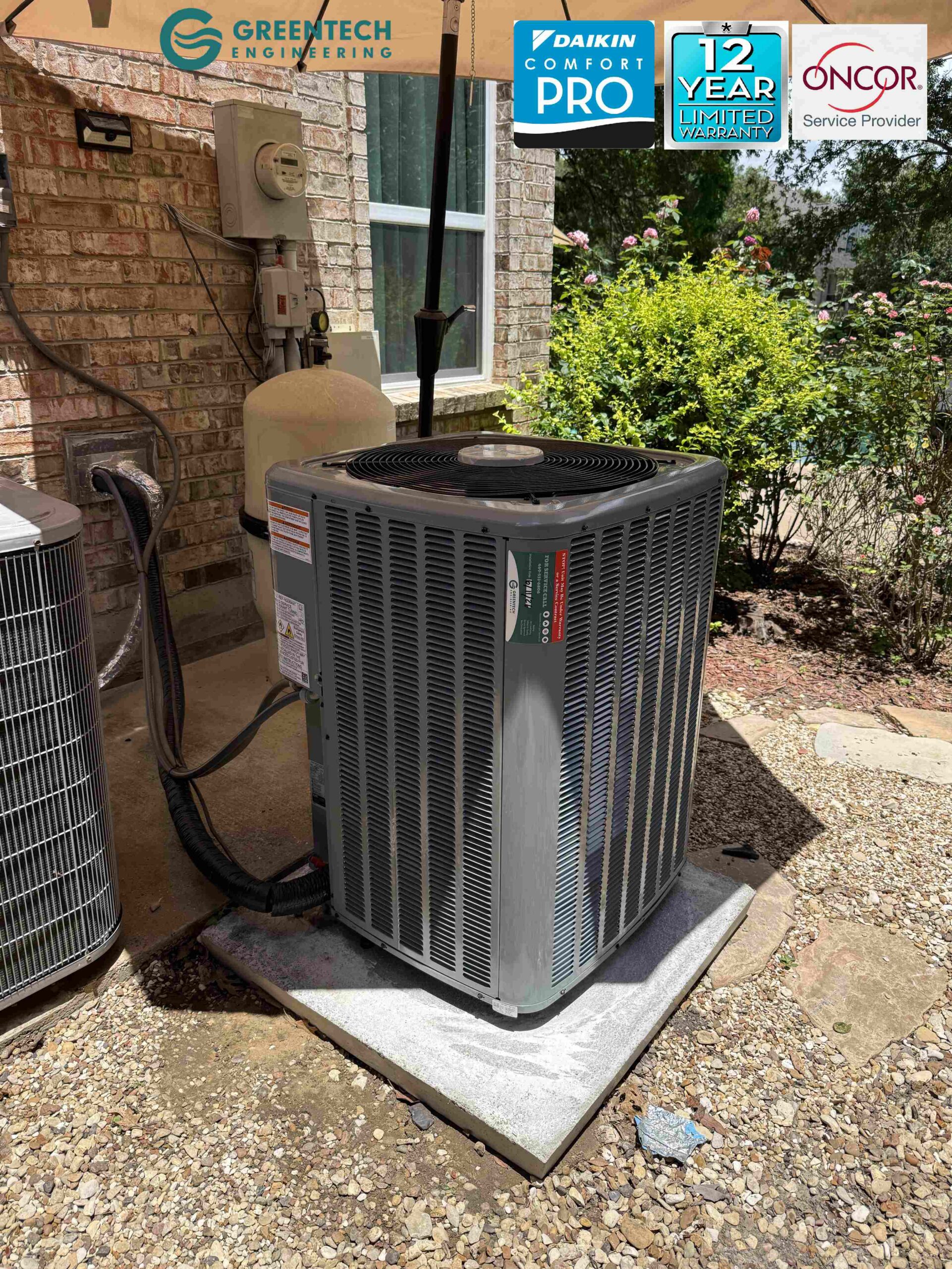 A pristine Daikin 15.2 SEER2 condenser installed on a leveled concrete pad in Dallas, TX, featuring Oncor and Daikin Comfort Pro badges.