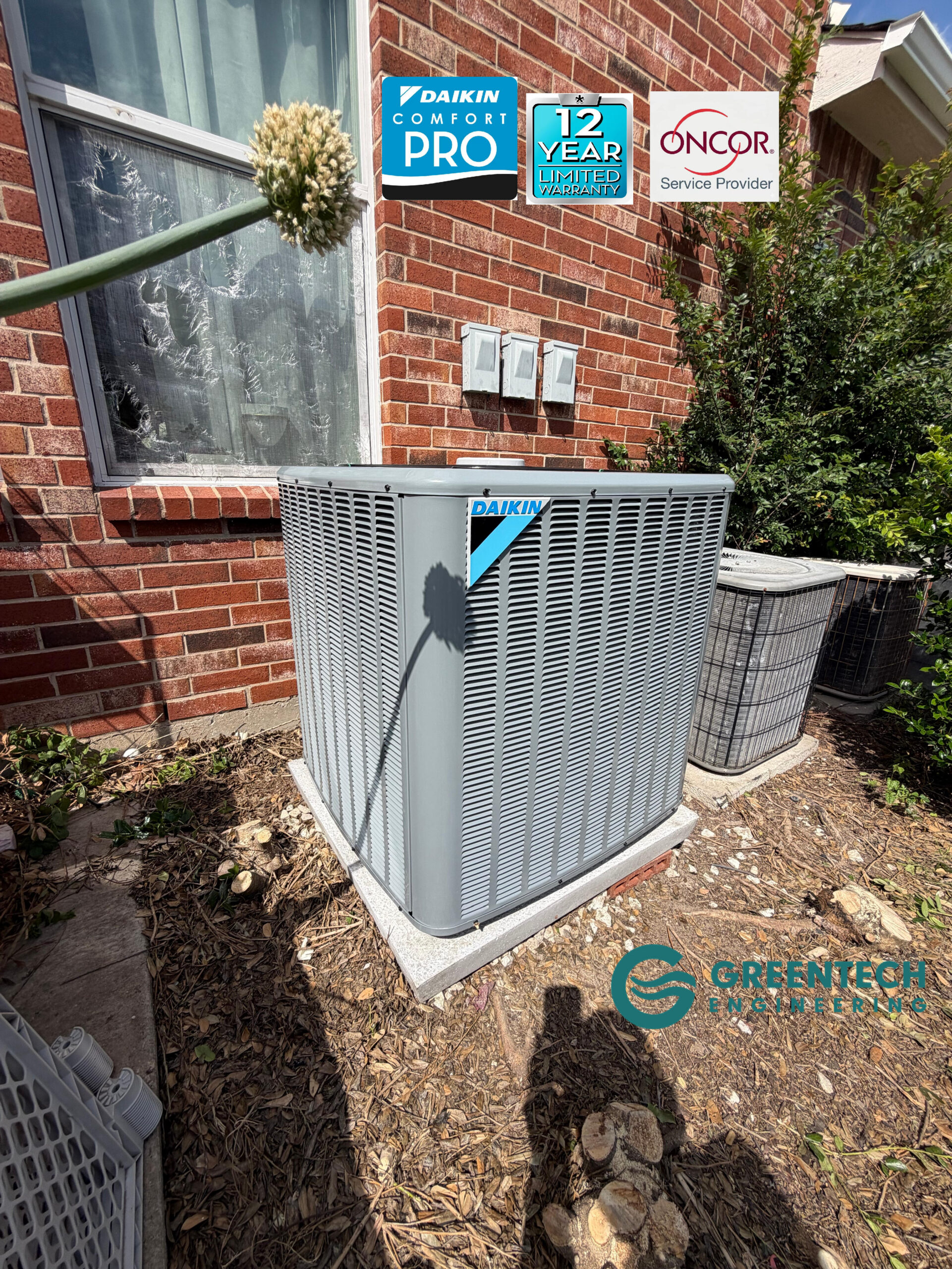 A perfectly leveled Daikin variable-speed heat pump installed outside a brick home in Dallas, Texas.