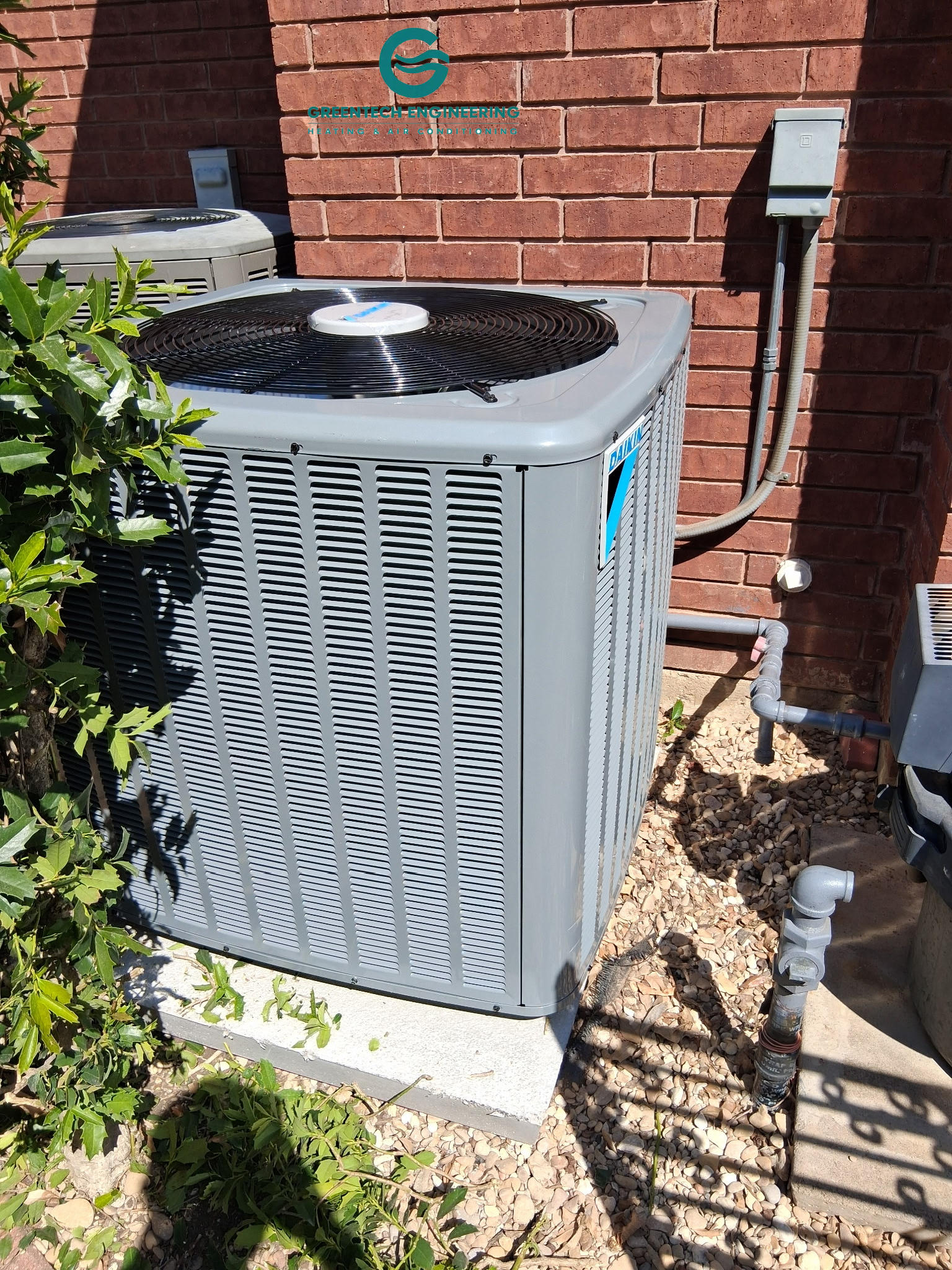 Dallas 75287 Upstairs HVAC Replacement: Lennox to Daikin R-32
