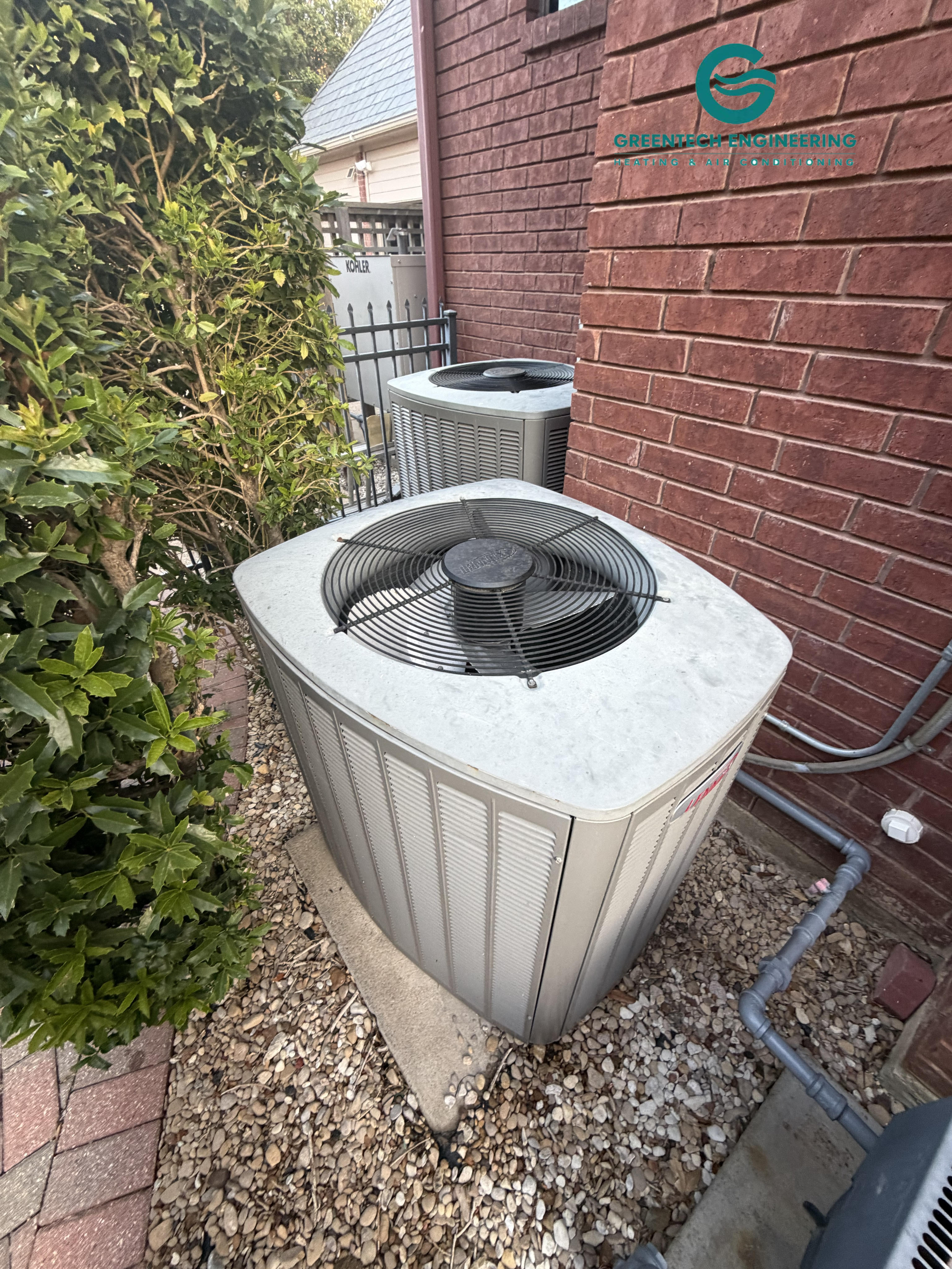 Old Lennox outdoor condenser before an upstairs HVAC replacement in Dallas 75287