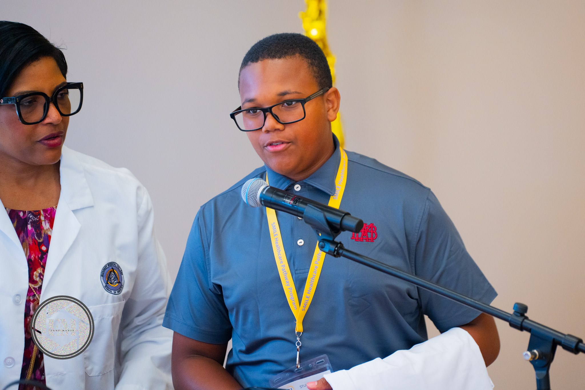 image of a diverse team in a meeting (for a edtech)