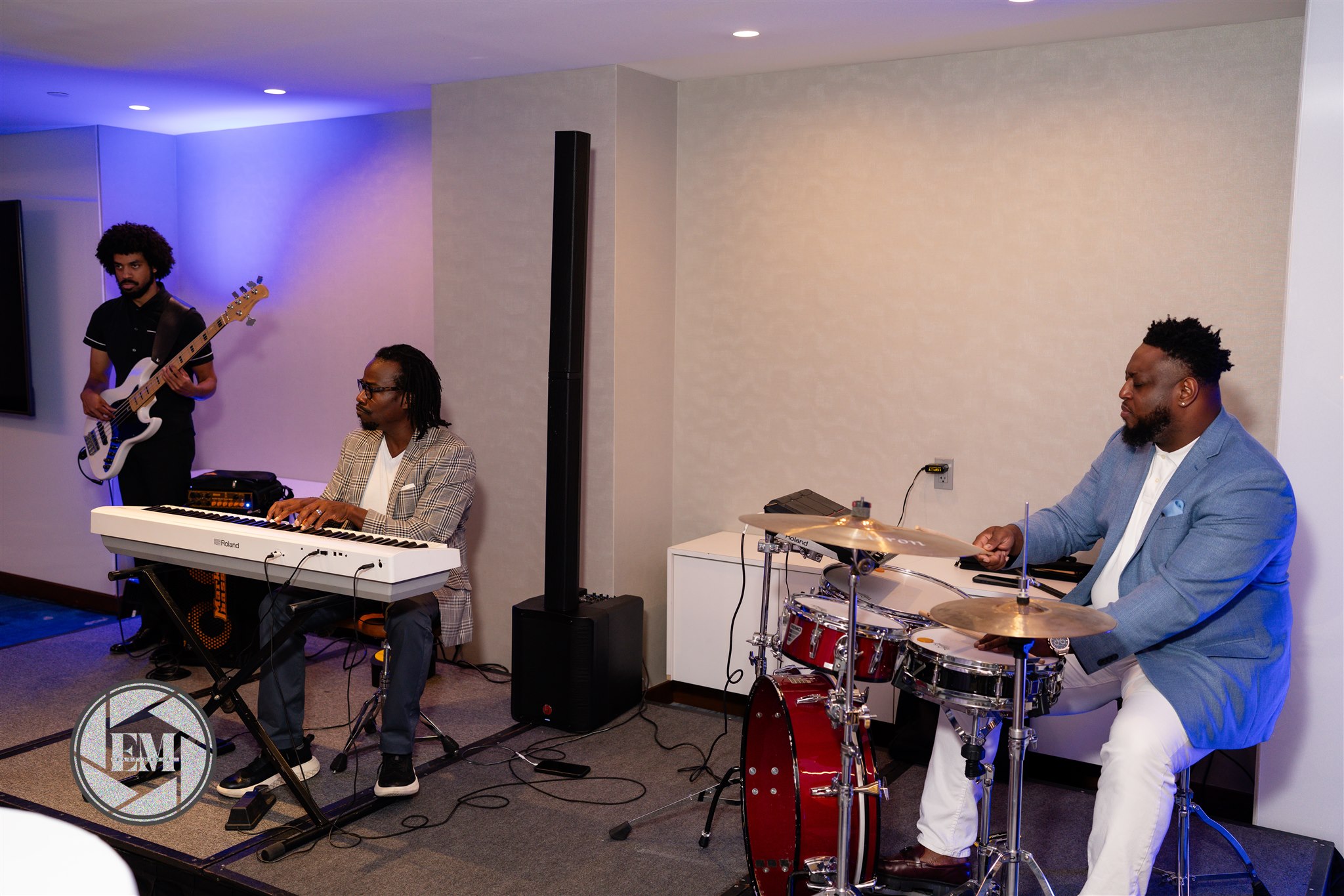 image of people gathering (for a mosque) #1