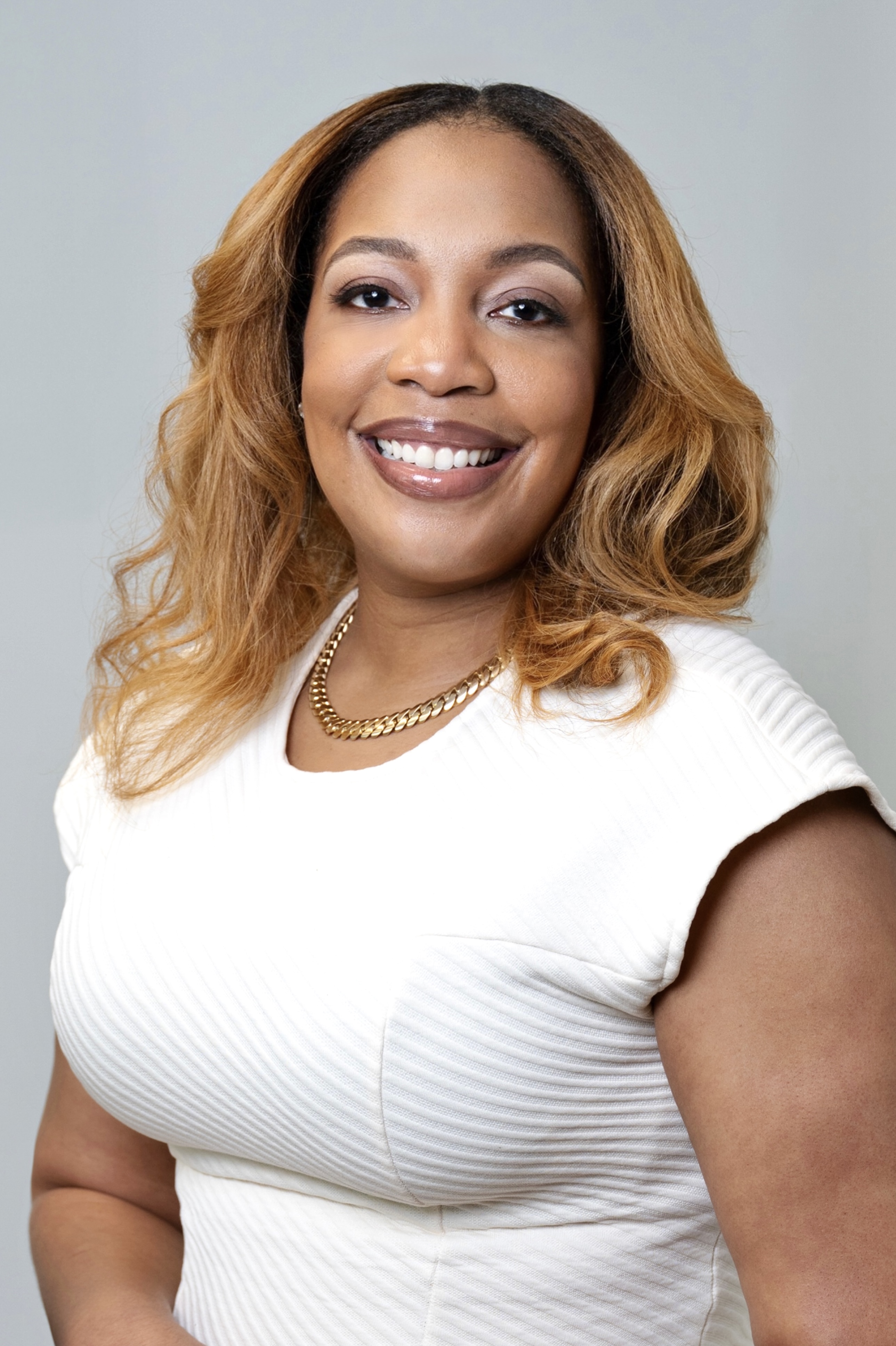 Dr. Dominique Bonner