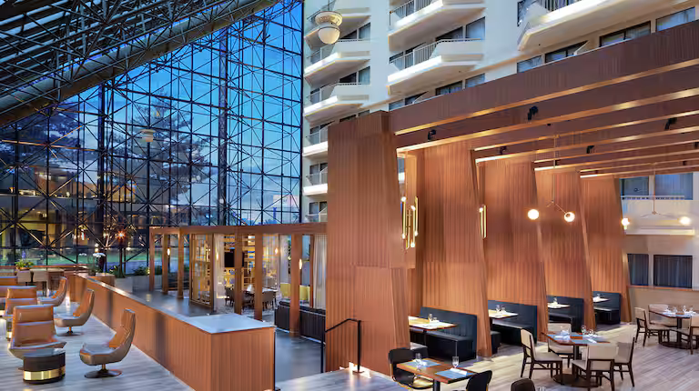 DoubleTree by Hilton Newark Airport lobby