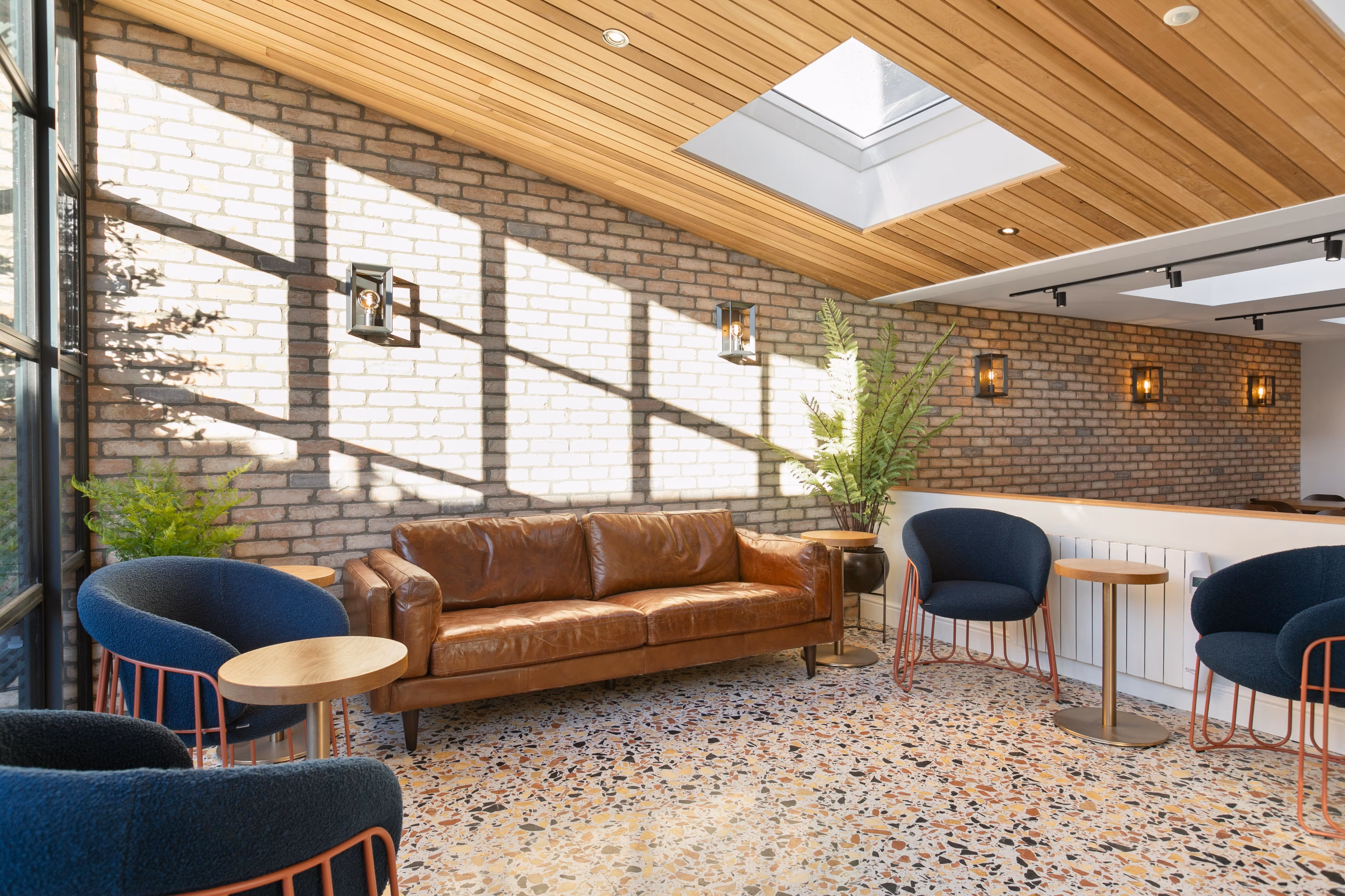 Seating at 127 Baggot Street Lower
