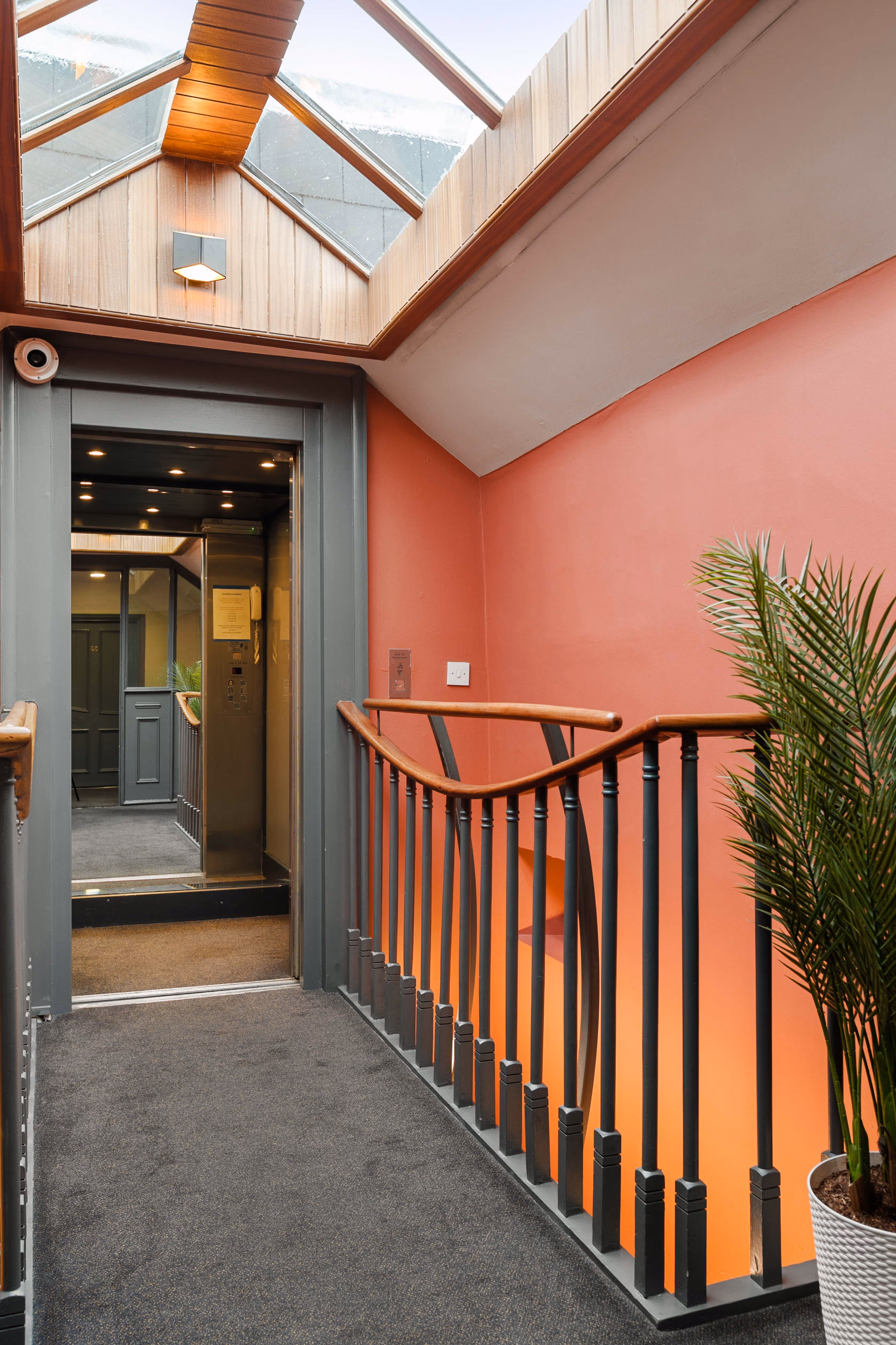 Connecting hallway at 38-39 Fitzwilliam Square West