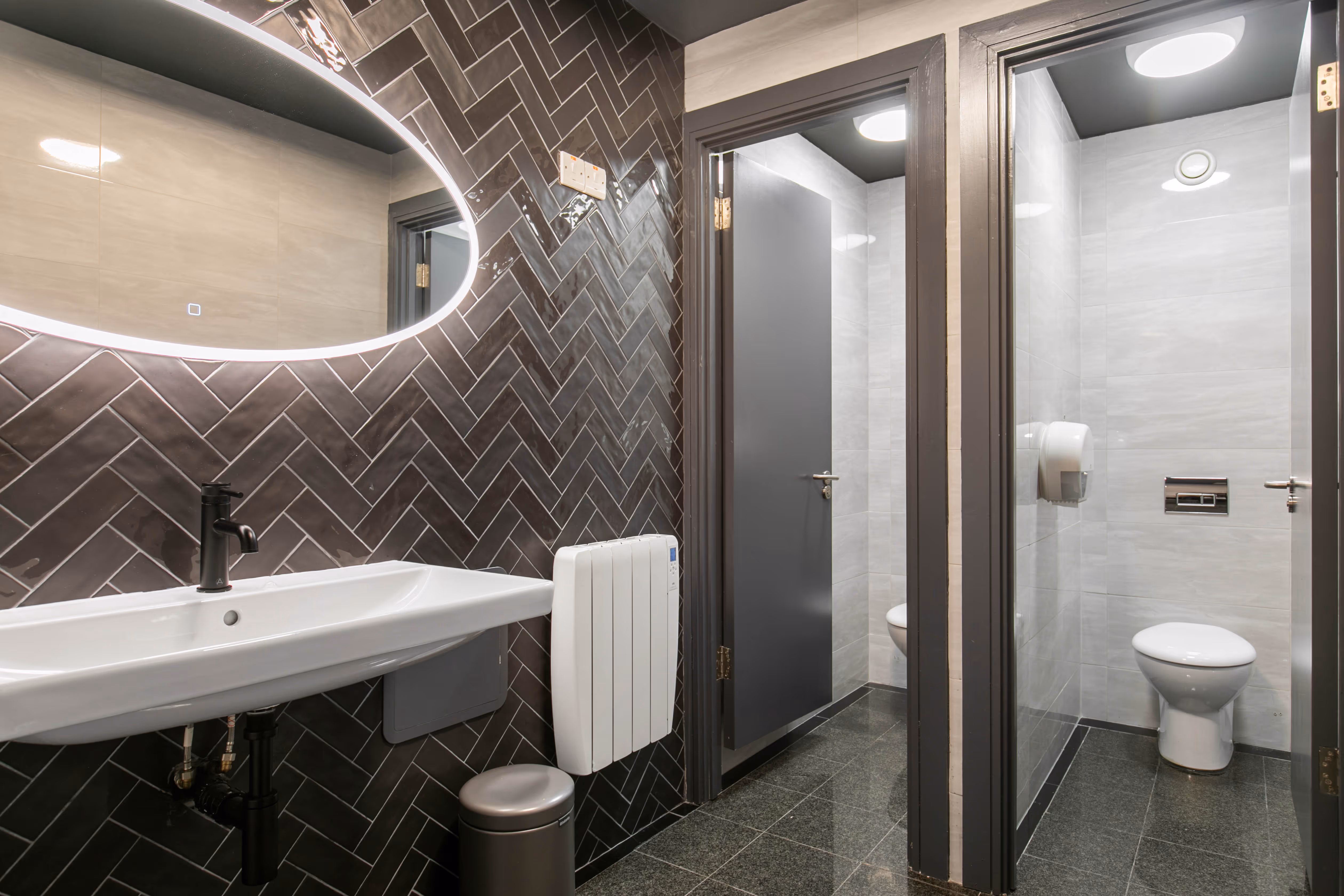Bathroom at 25 St. Stephen's Green