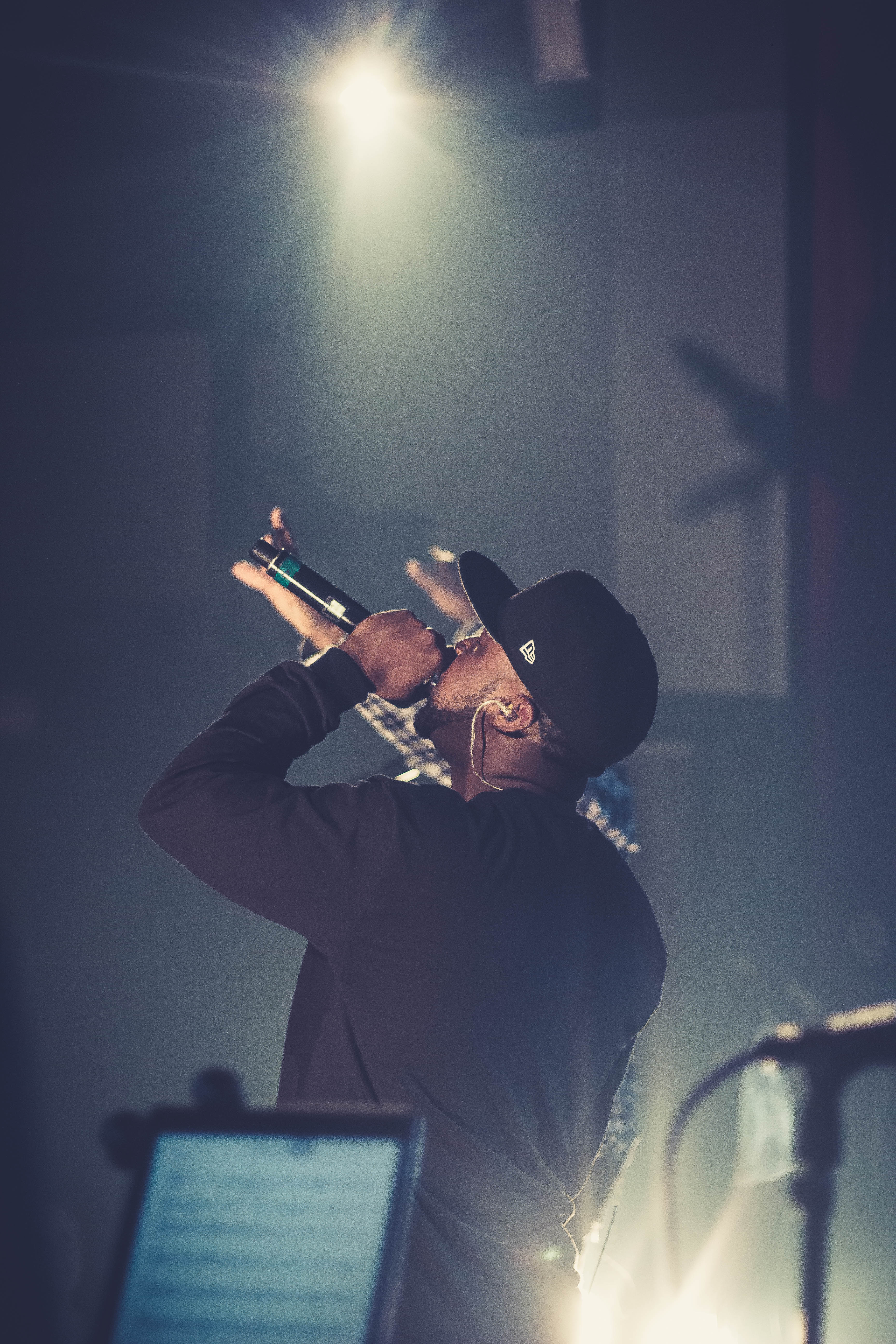 Surprise performer at Toronto wedding