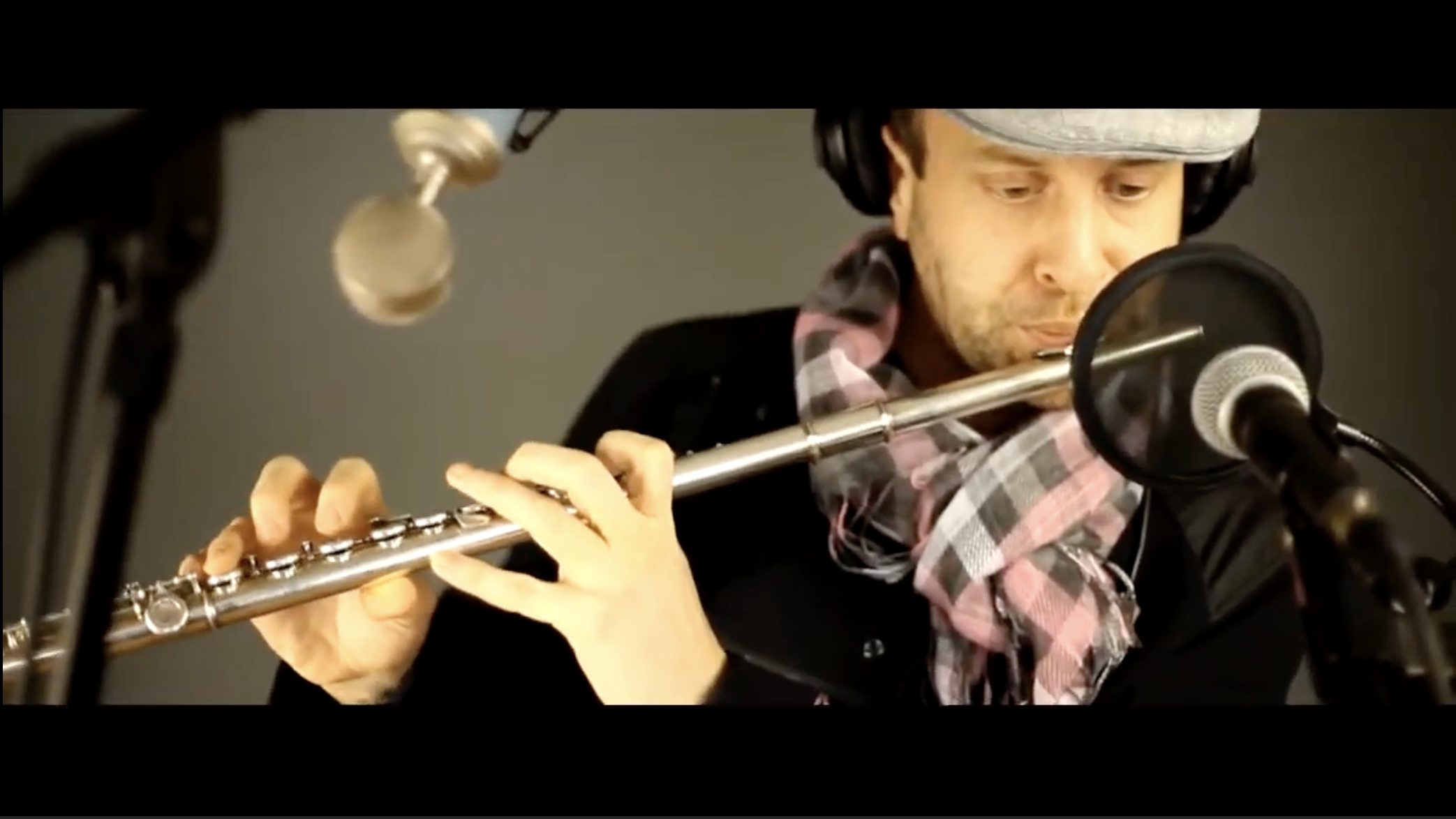 Jef Kearns from Ah Yeah video