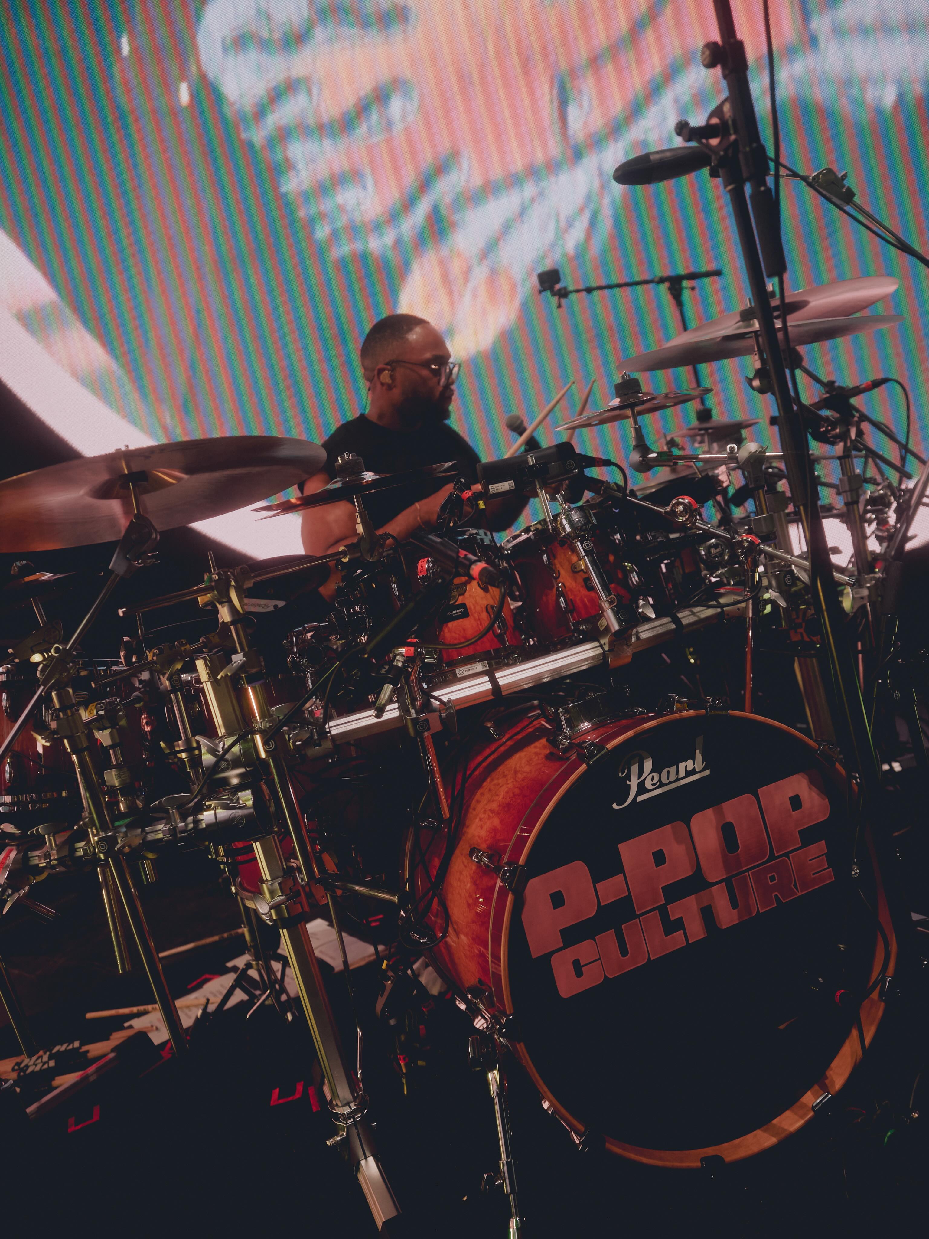 Sean Samuels performing at stadium level