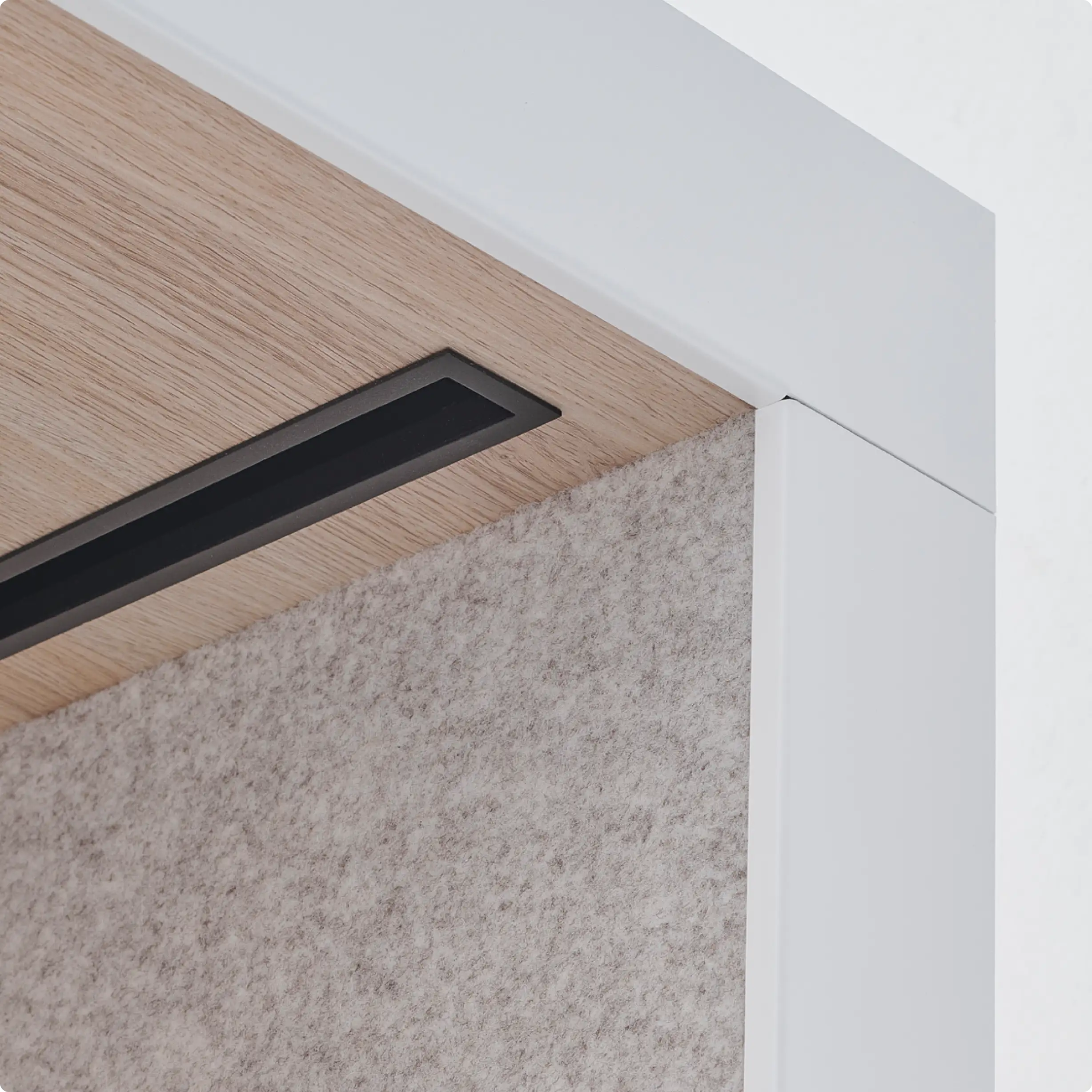 Eight centimetre thick walls of Persy Booth for superior noise insulation