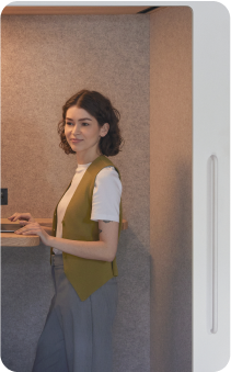 Person using a Persy Booth soundproof pod