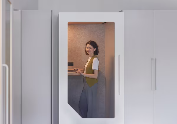 Office pod integrated into an office layout without compromising spatial quality