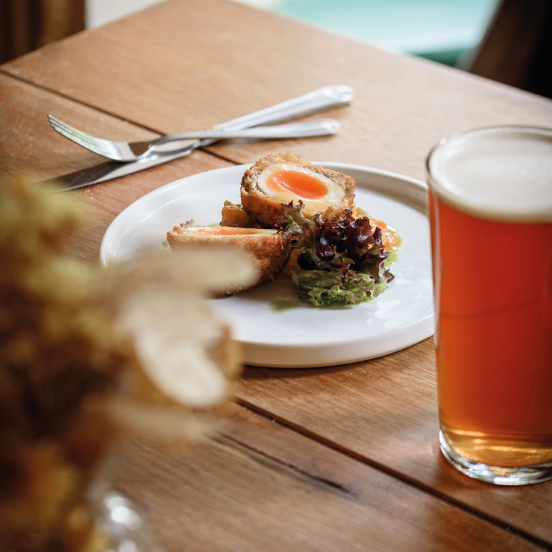 The Boot Inn - Herefordshire - Hobsons Ale - Bar Area