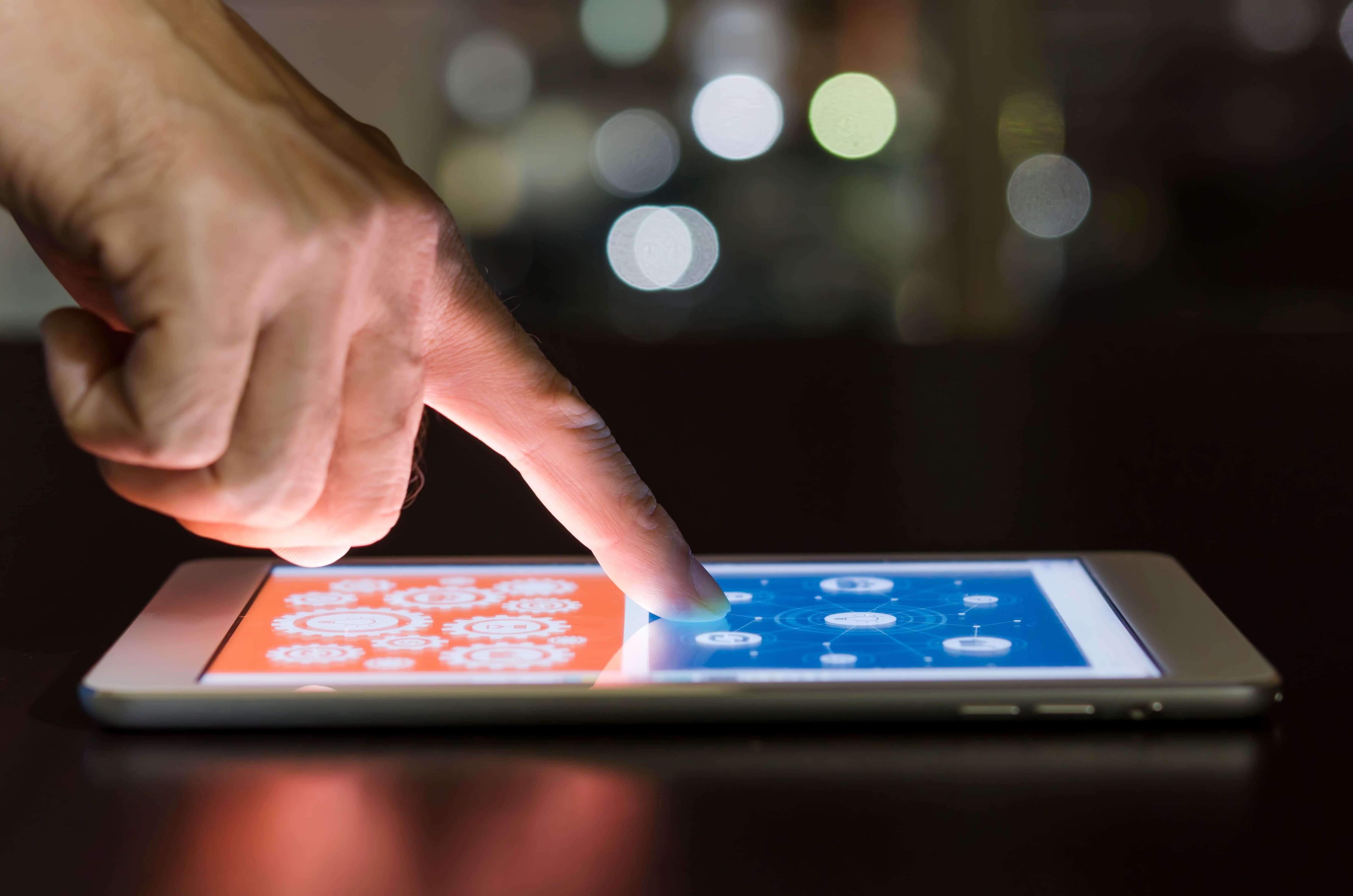 Illustration showing how website buttons and forms affect user conversion