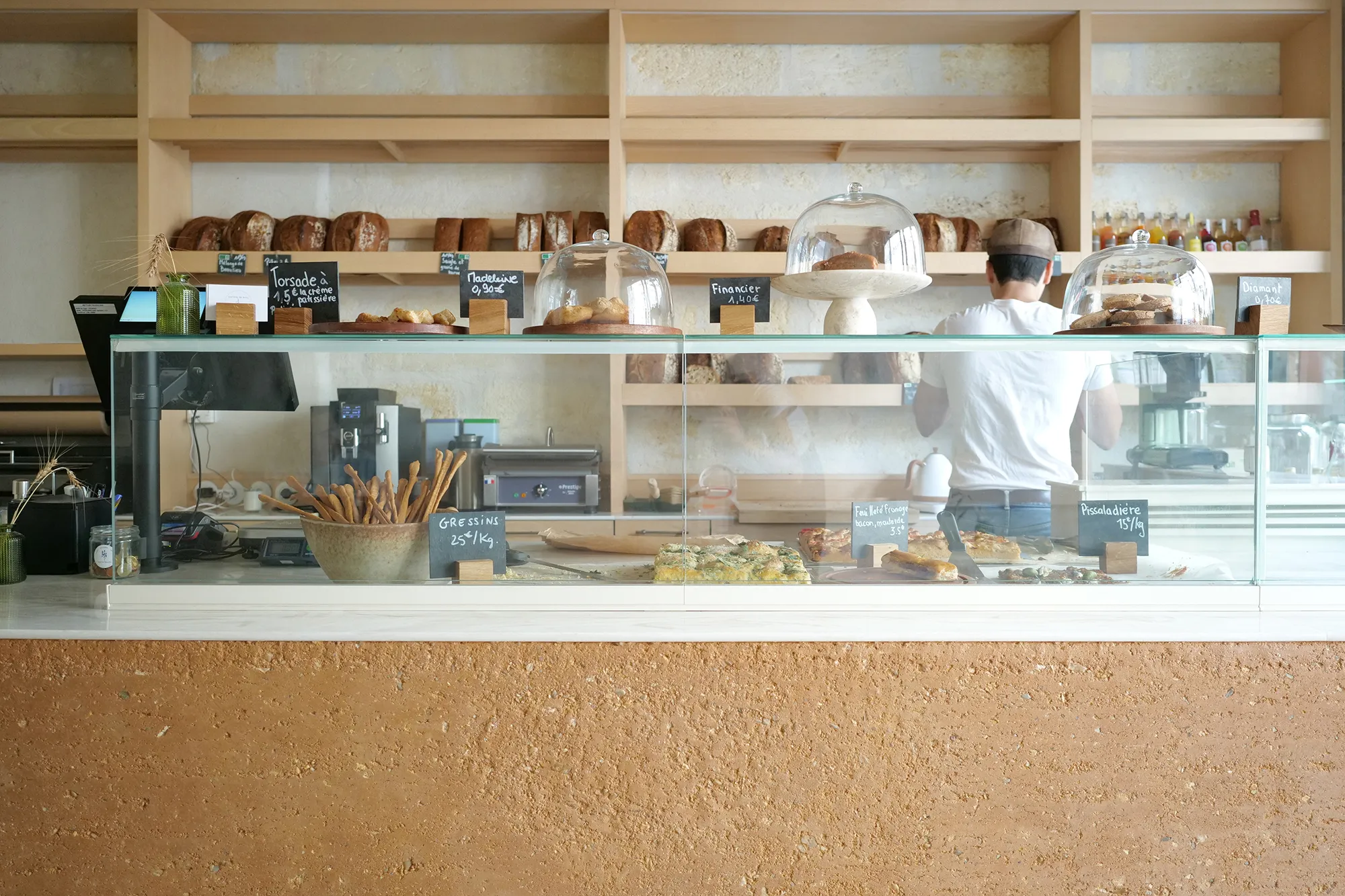 Comptoir de boulangerie en bois