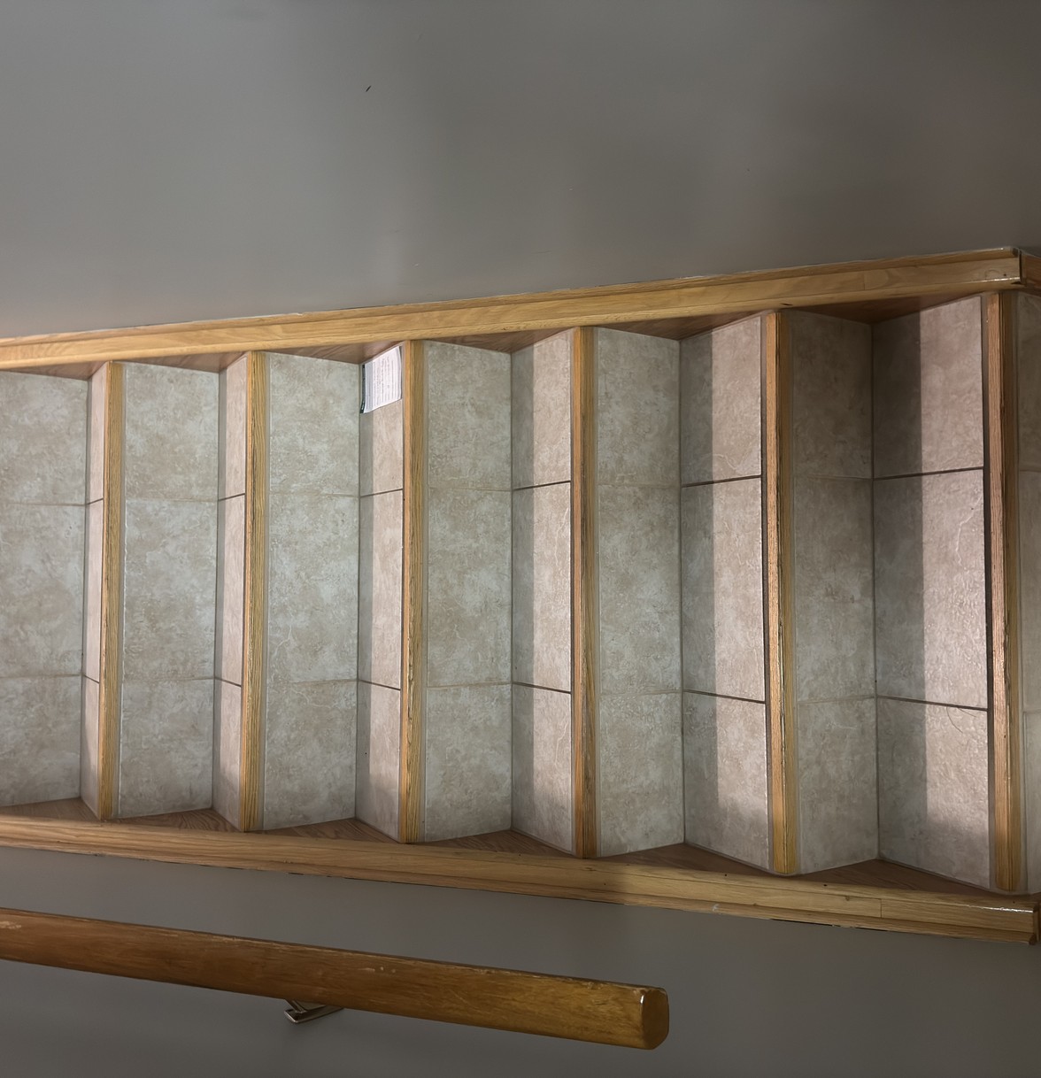 Bathroom Grout Cleaning Ottawa: DIY vs. Professional