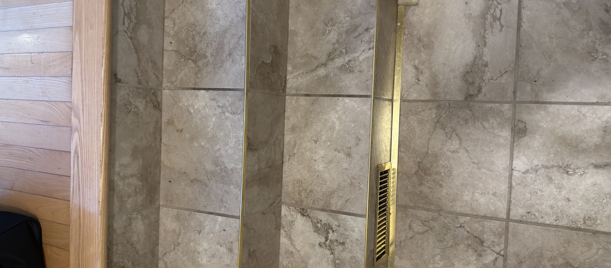 Shower Tile & Grout Cleaning Ottawa: What Really Works