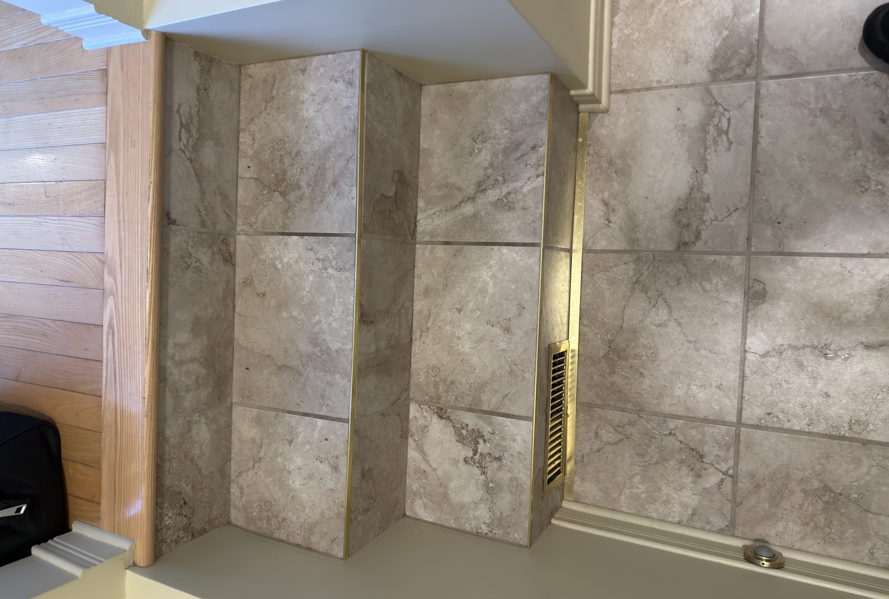 Shower Tile & Grout Cleaning Ottawa: What Really Works