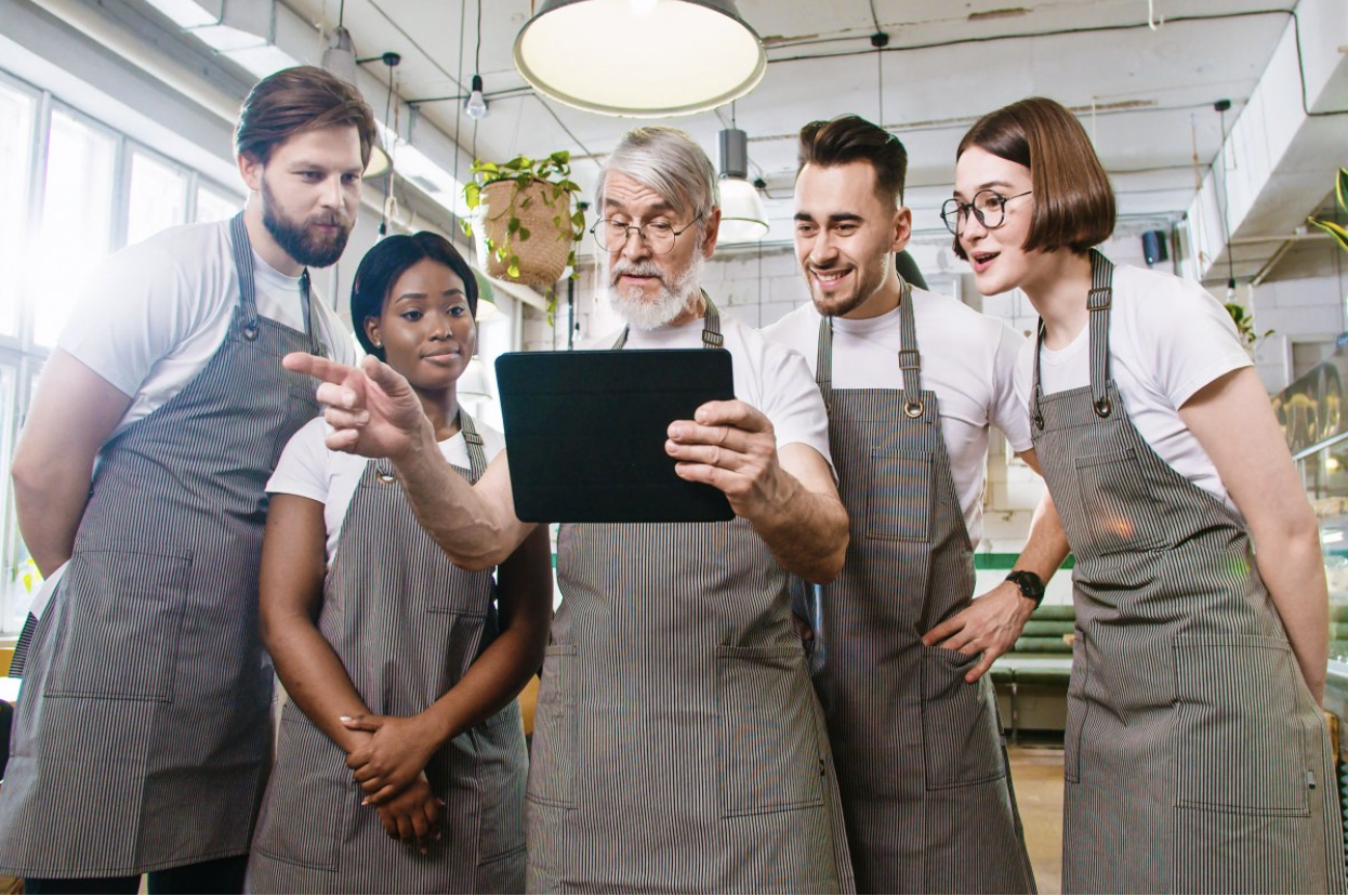 Slang vs Hostie: Which Platform Fits Best?