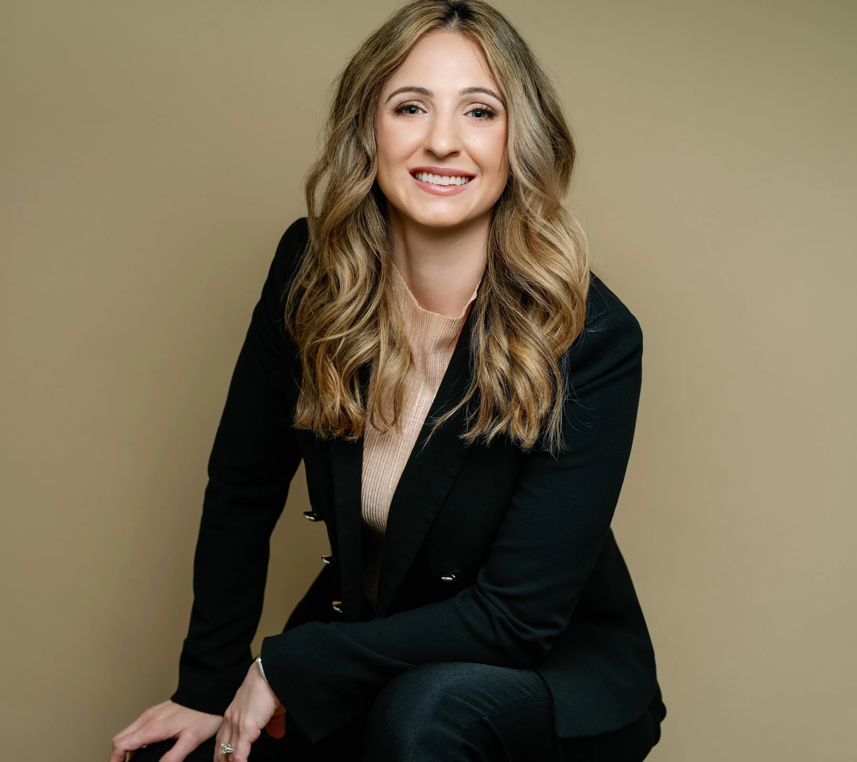 Portrait of Shauna Schmeisser, estate planning attorney in Scottsdale, AZ.