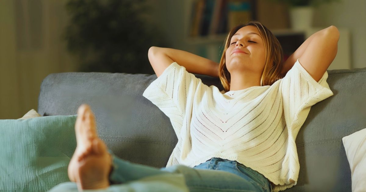 Smiling House Cleaner 1
