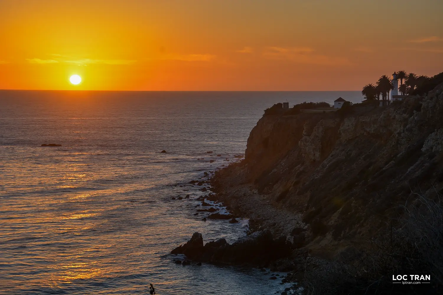 Palos Verdes sunset - photo by Loc Tran.