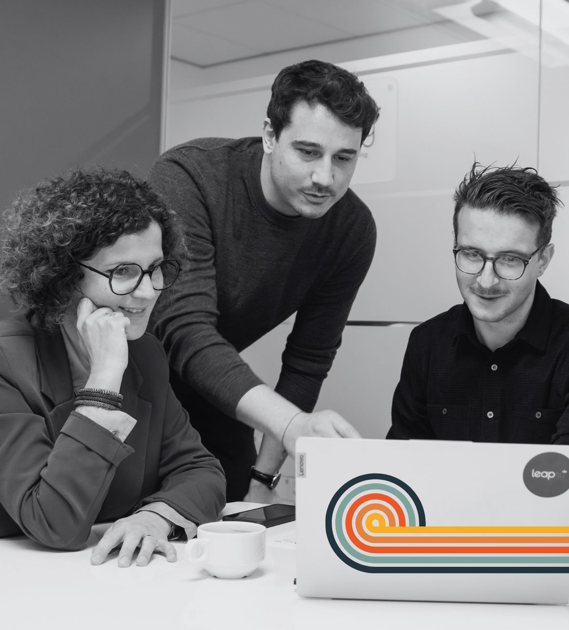 Quentin qui donne une formation en marketing