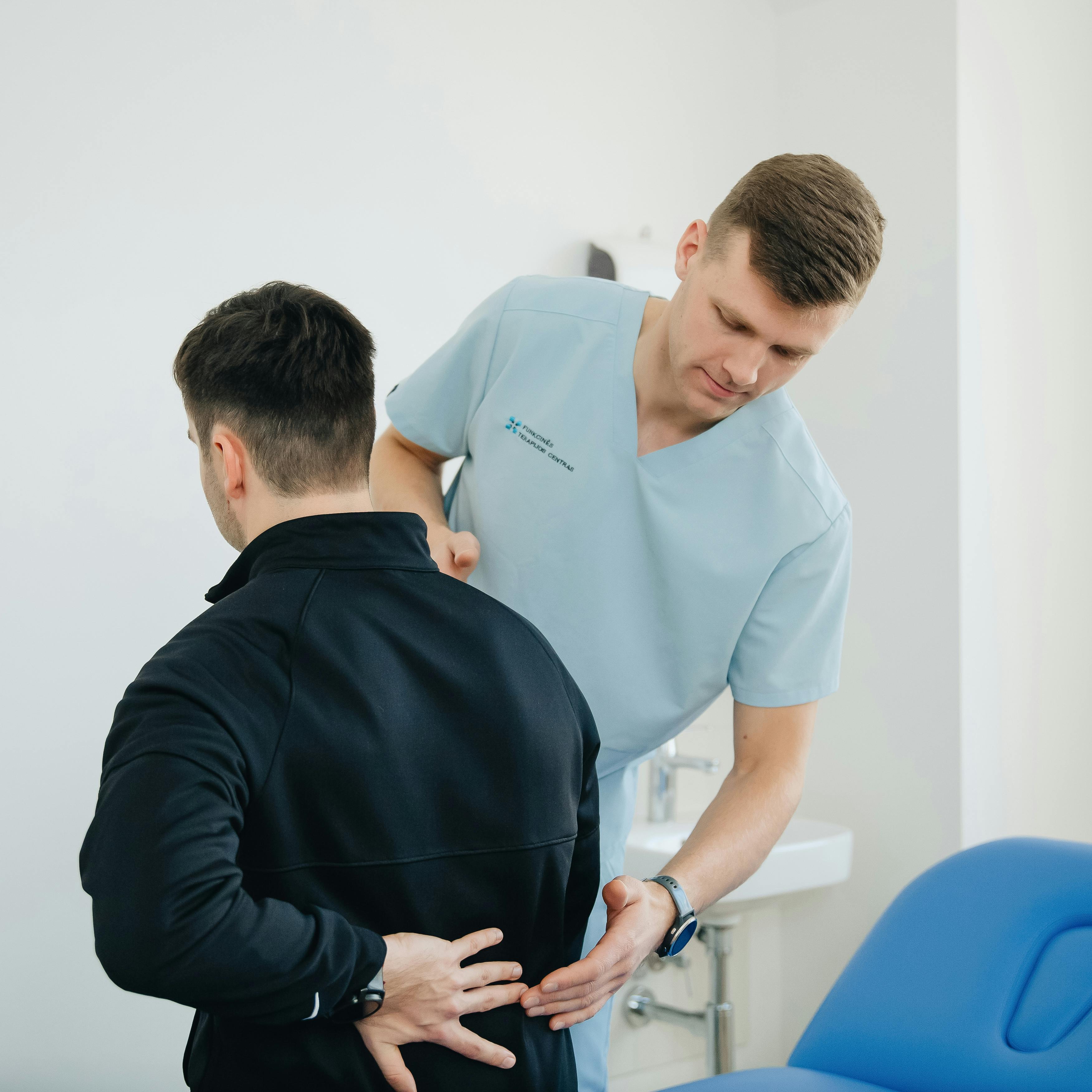 Clinic_caring_Lyngo_AI_Answering_Calls