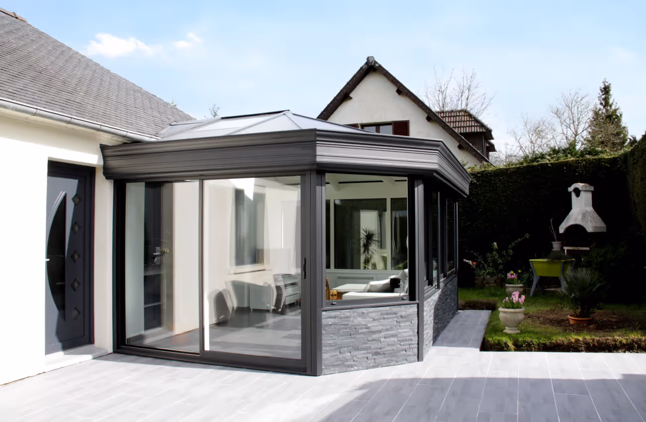 Installation d'une vérandas par Morel Services dans l'Ain (01)