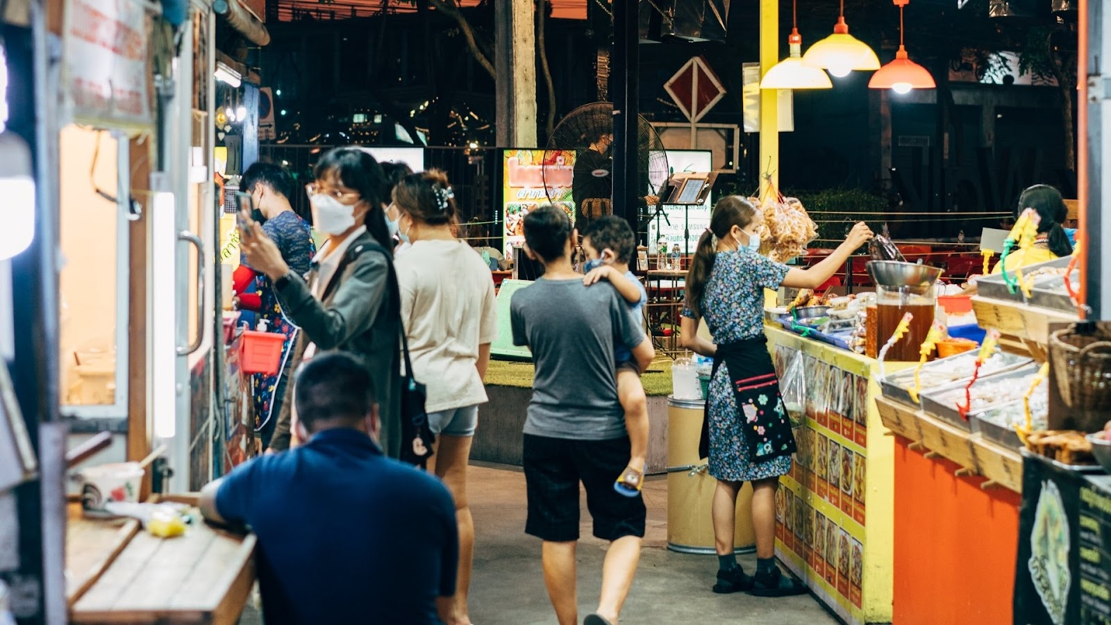The Street Side Story of Dubai Dining 