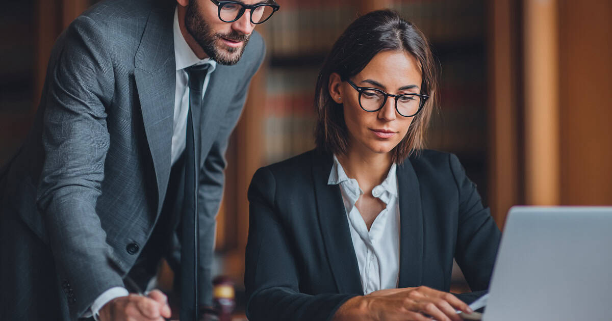 Managed IT service provider assisting a legal client with tech help