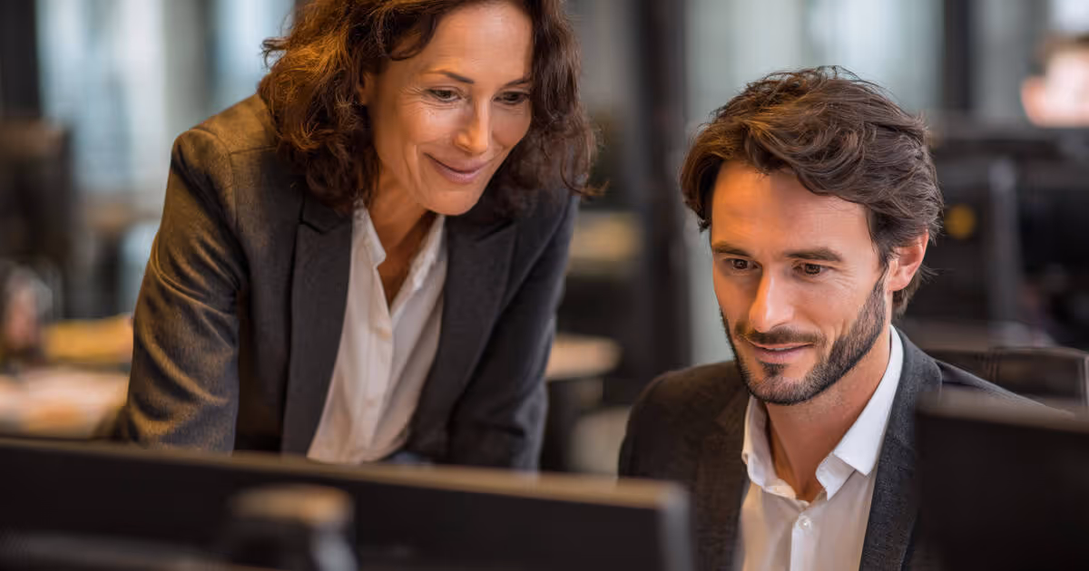 Legal client getting assistance from a Managed T service provider