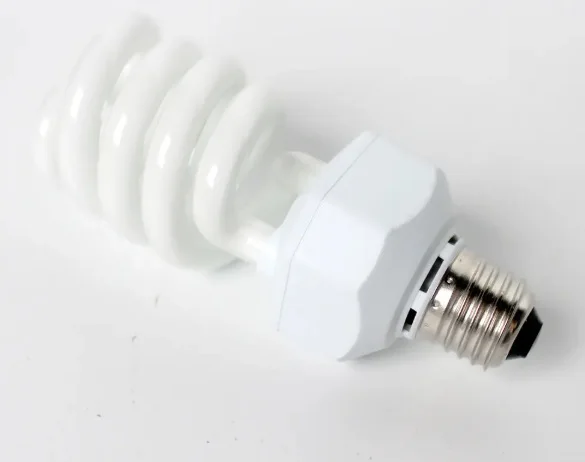 UVB 5.0 20W Żarówka dla kameleona, agamy, gekona - zwierząt egzot