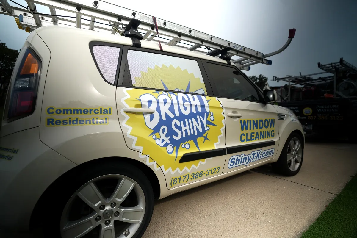 Scheduling a window cleaning maintenance plan appointment