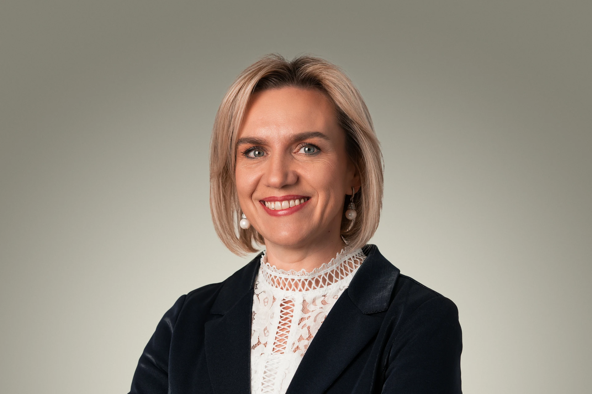 Potrait von Elvira Lofing