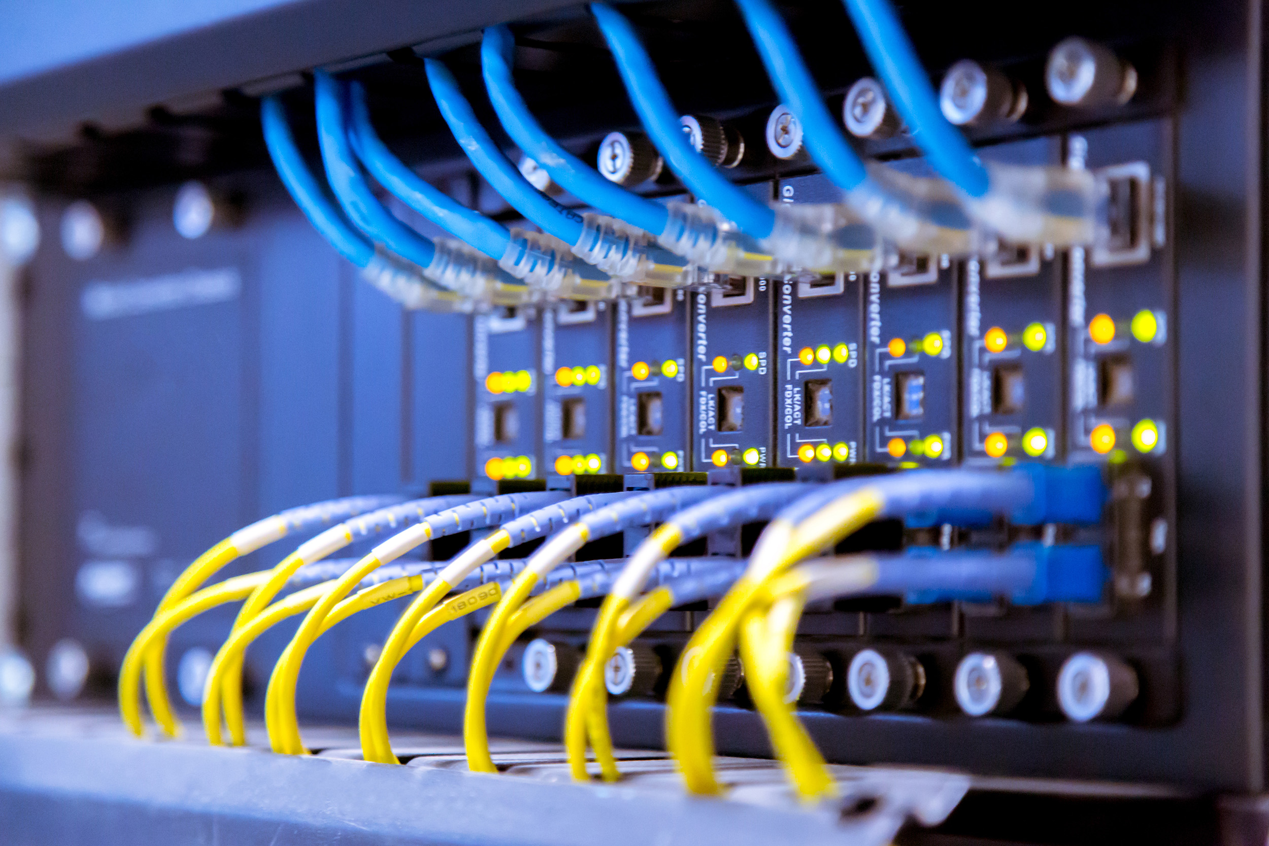 Best Ethernet Cable Choice in 2024: Cat6a or Cat8?