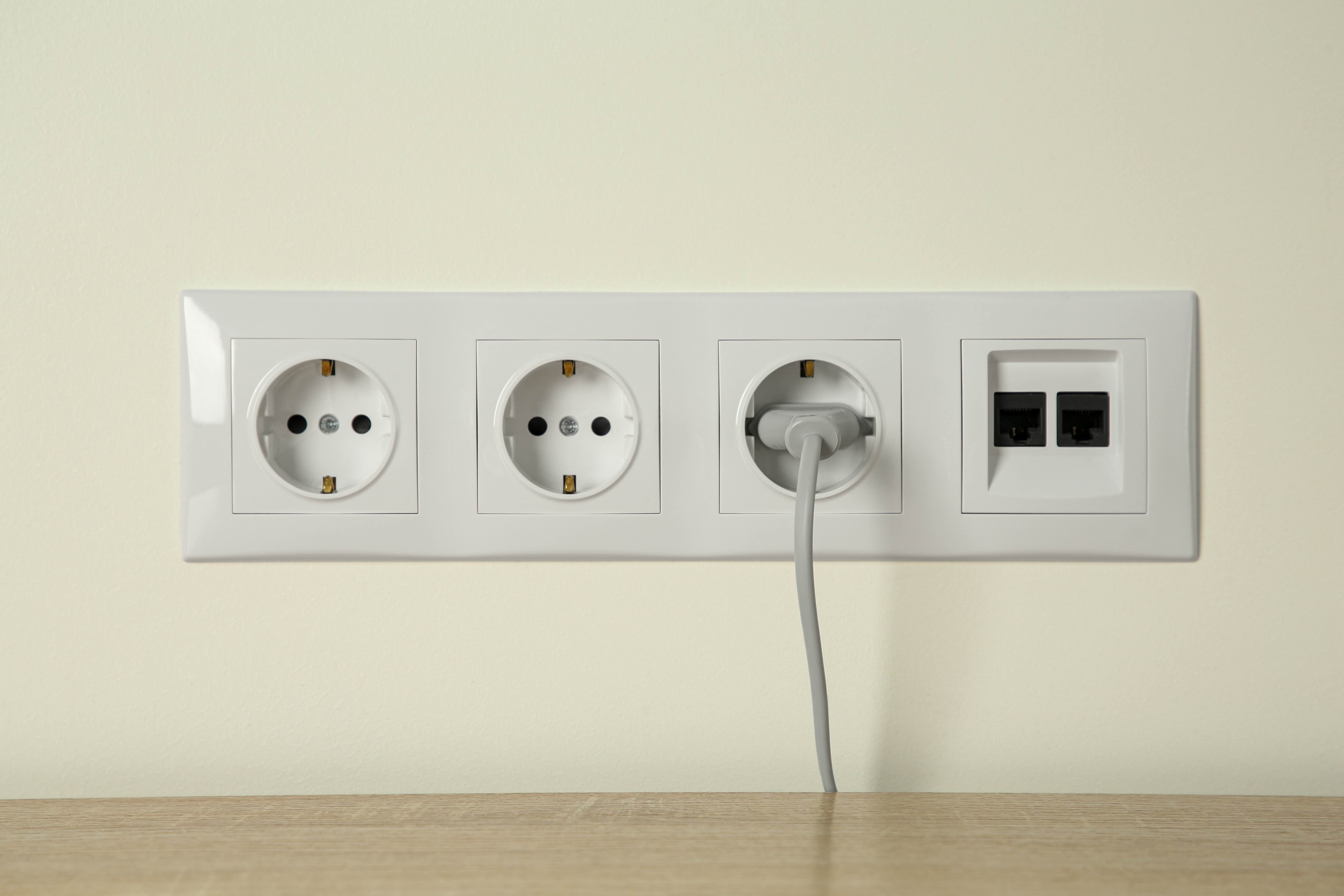 Install an Ethernet Wall Plate: Efficient, Easy, Reliable Steps