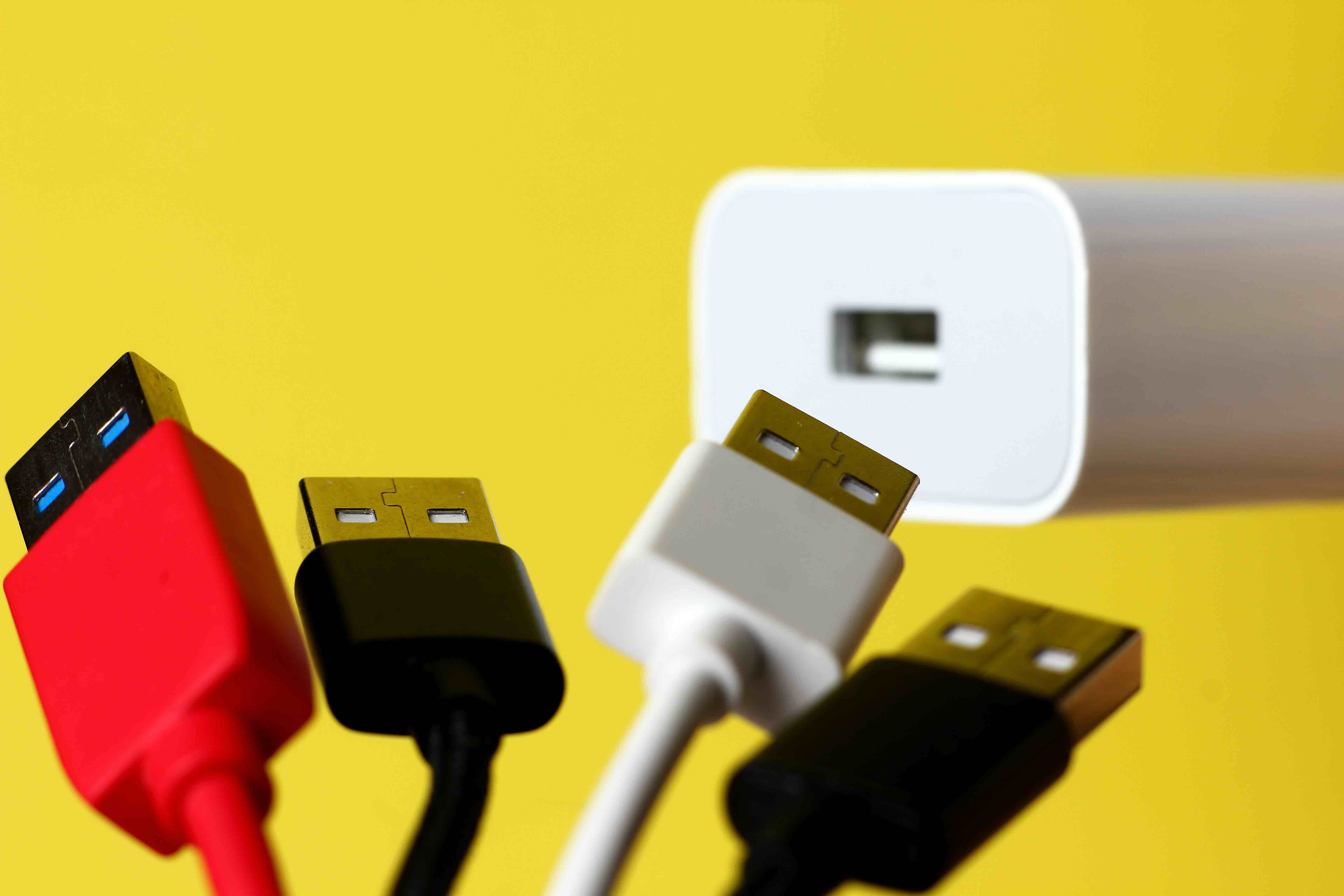 USB Power Wires: Colors, Functions, and Cable Guide