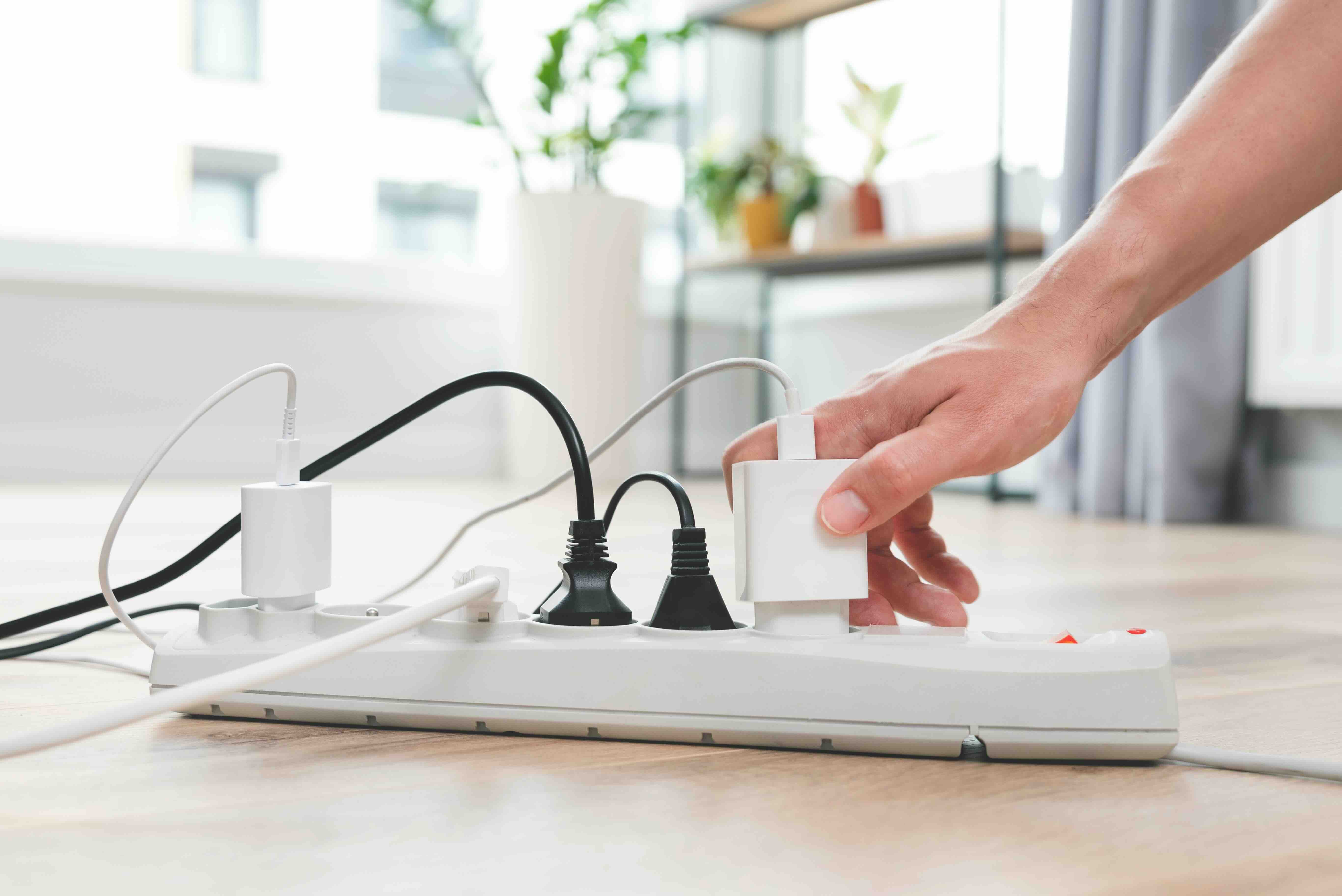 Power Strip vs Extension Cord: Key Differences Explained