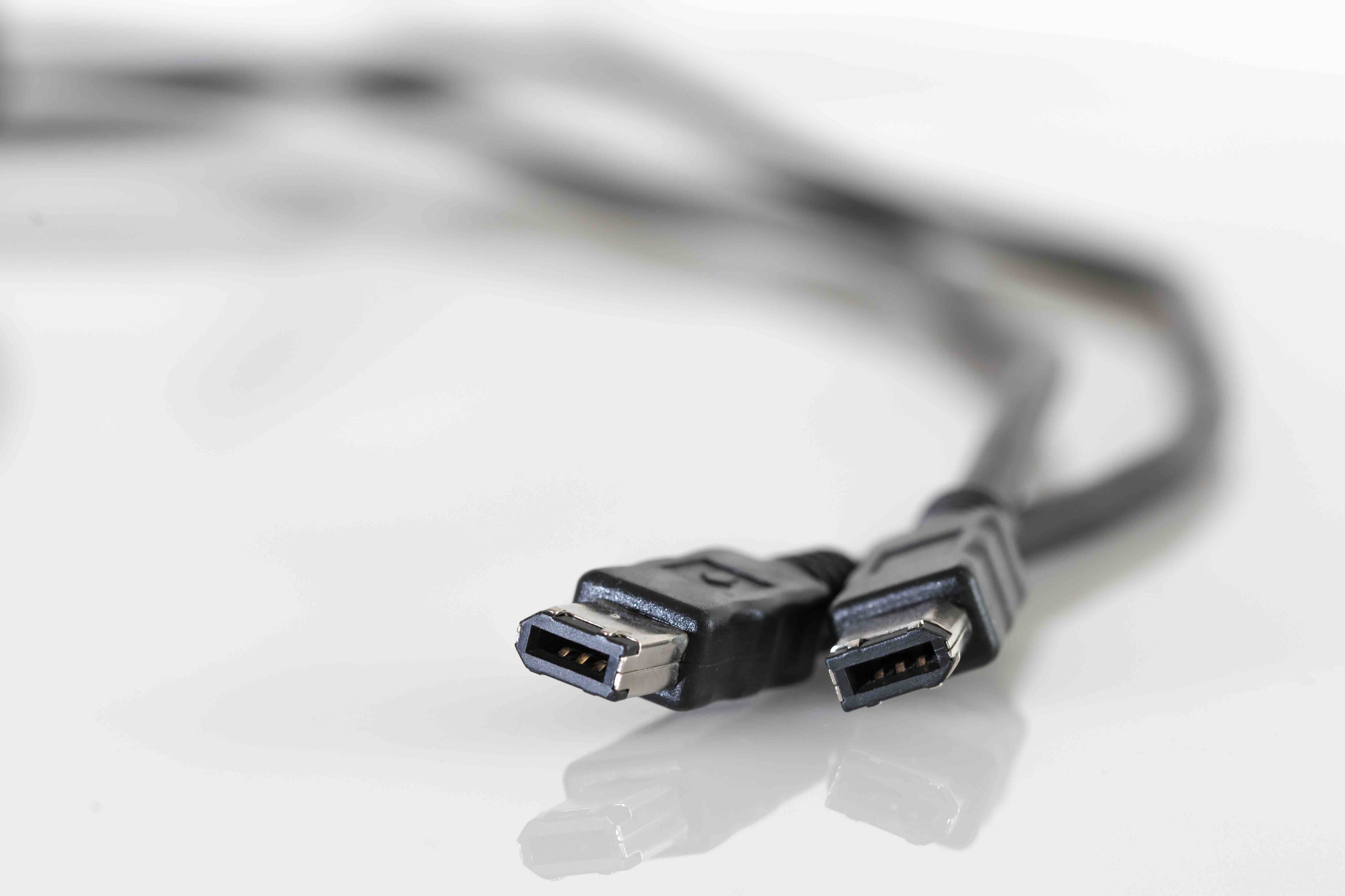 FireWire Cables: What They Are and Why They Mattered