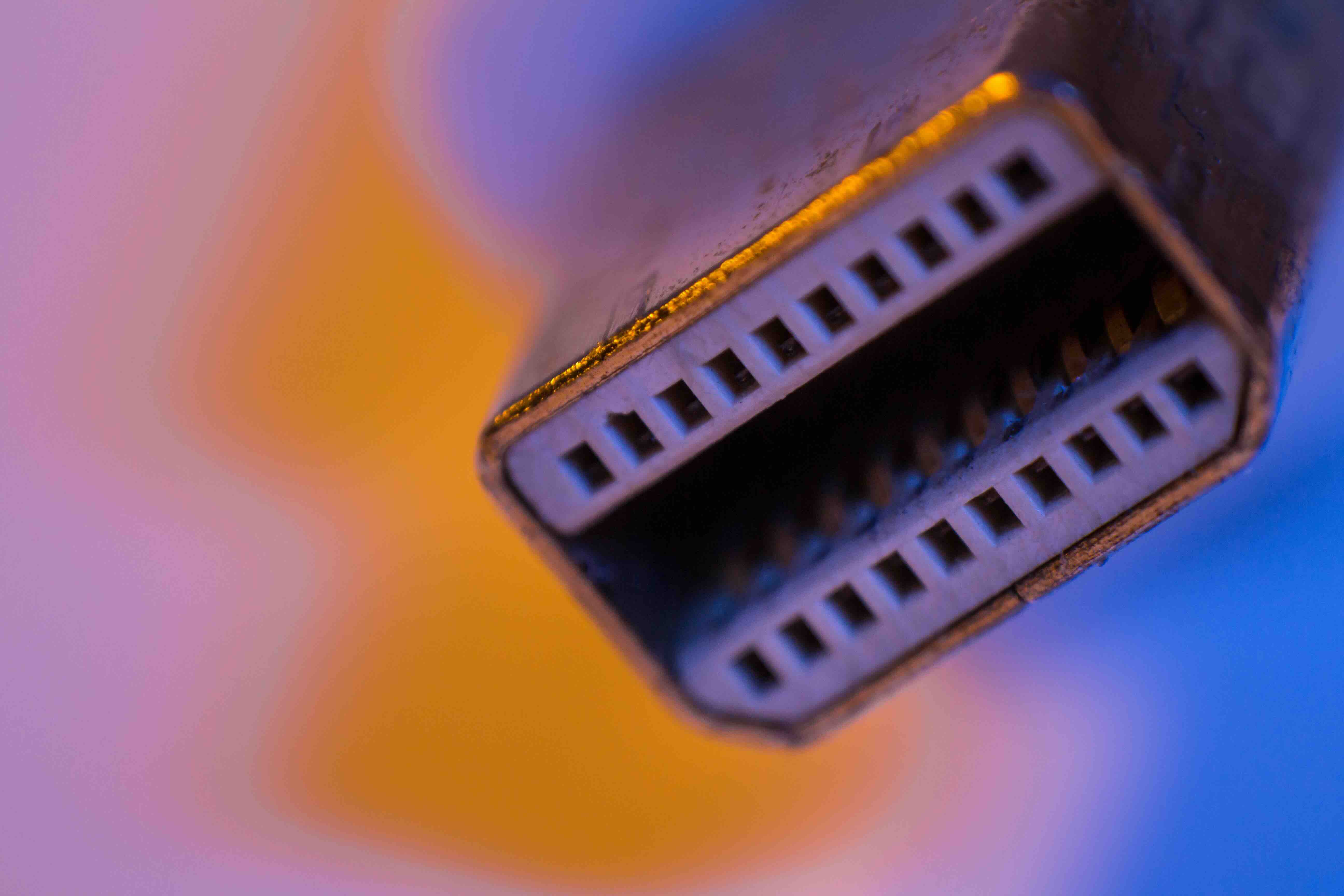 Mini DisplayPort Explained: Uses, Benefits, and Adapters