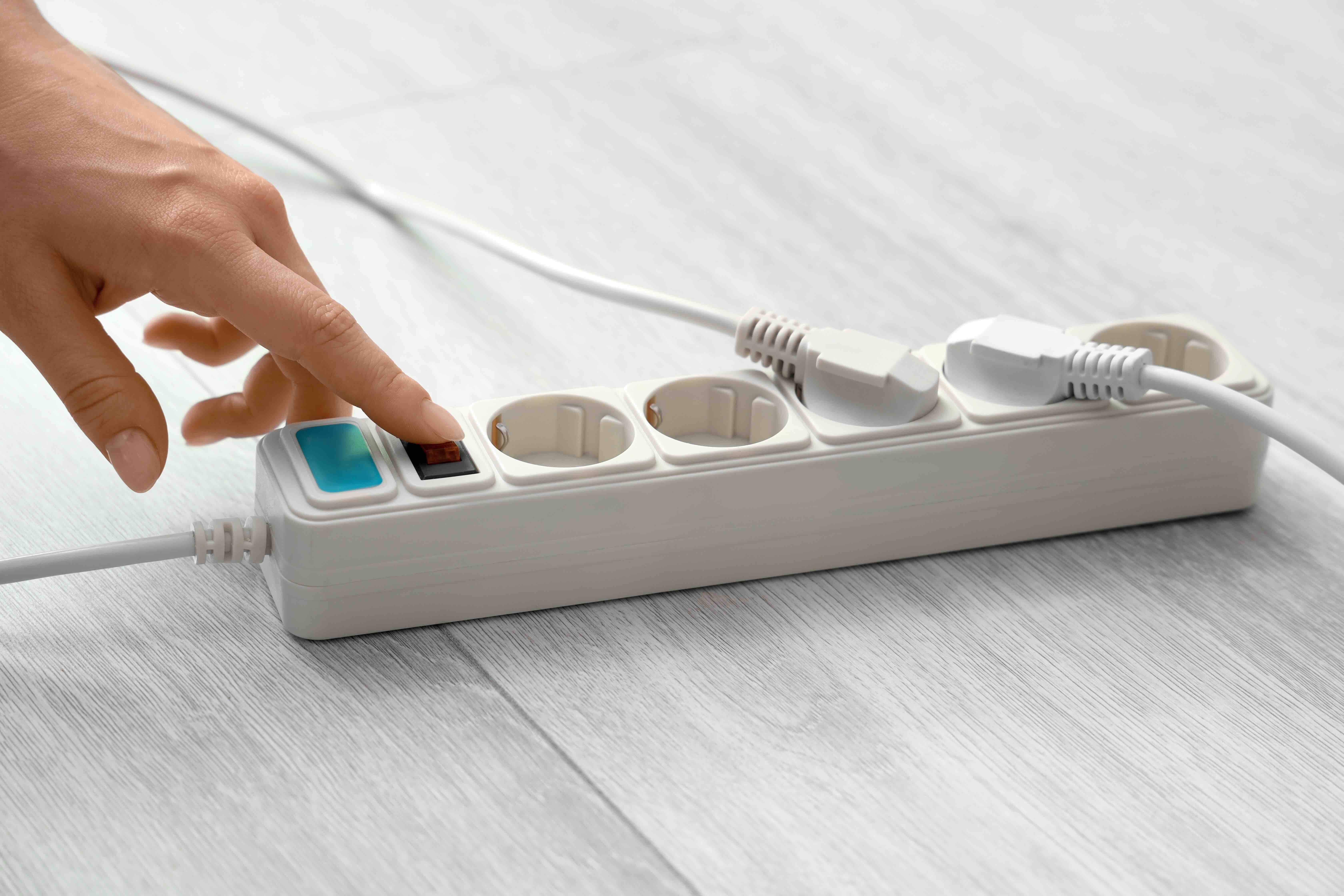 Extension Cord Wiring, Grounding, and Gauge Explained